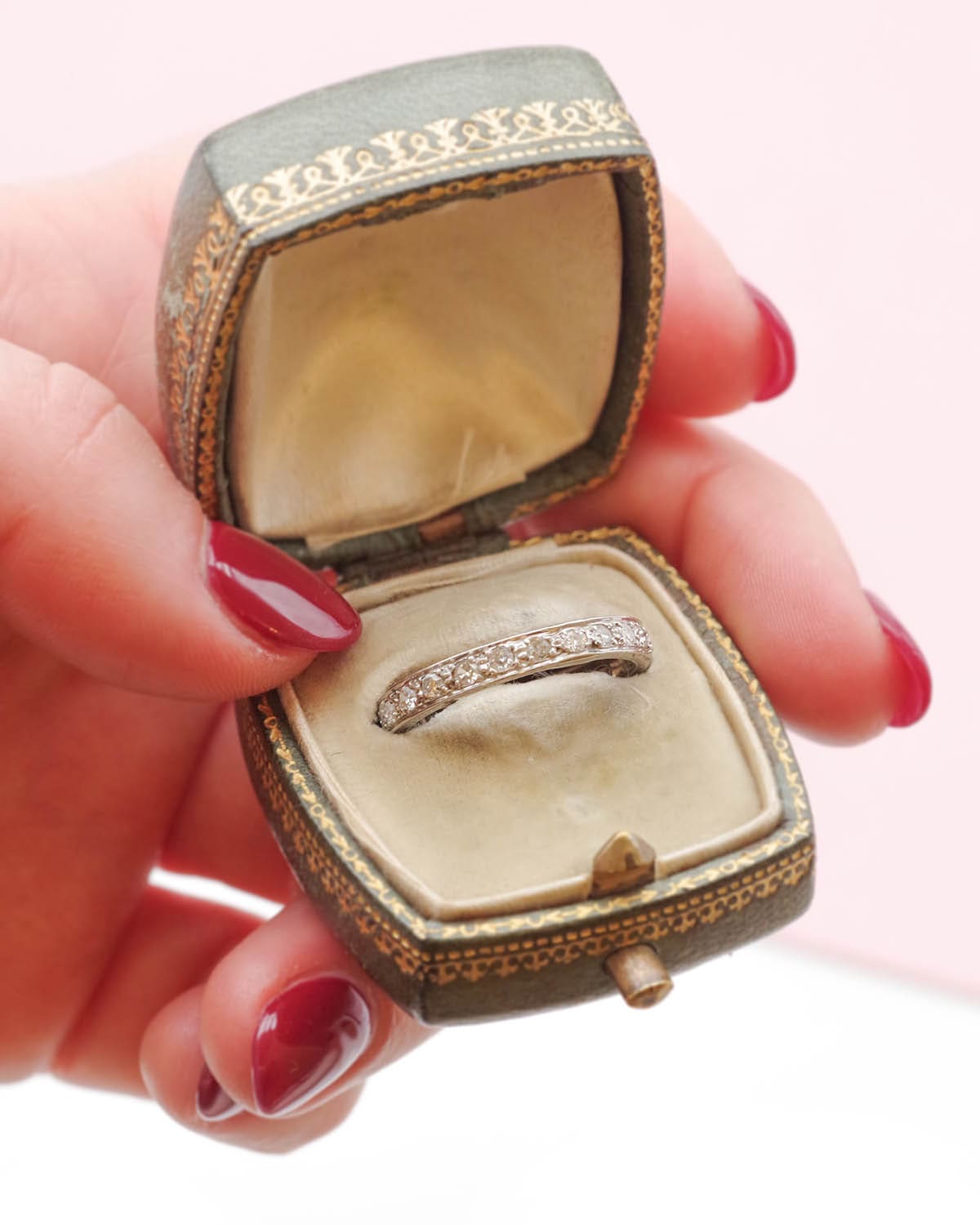 Edwardian diamond ring in platinum