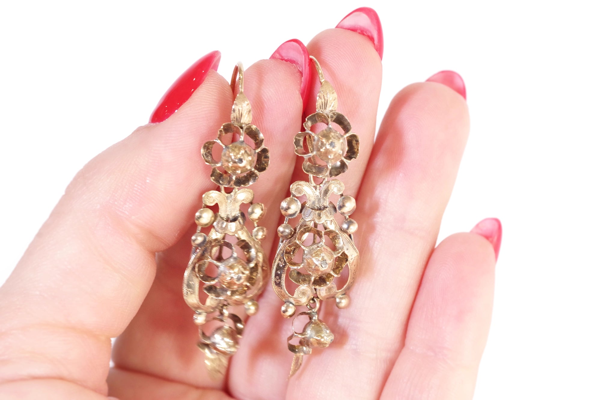 Long catalan earrings with diamond in gold