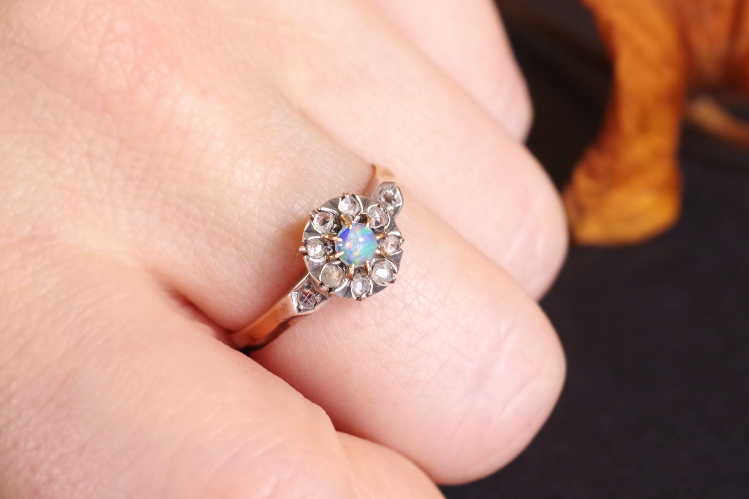 bague marguerite diamants opales