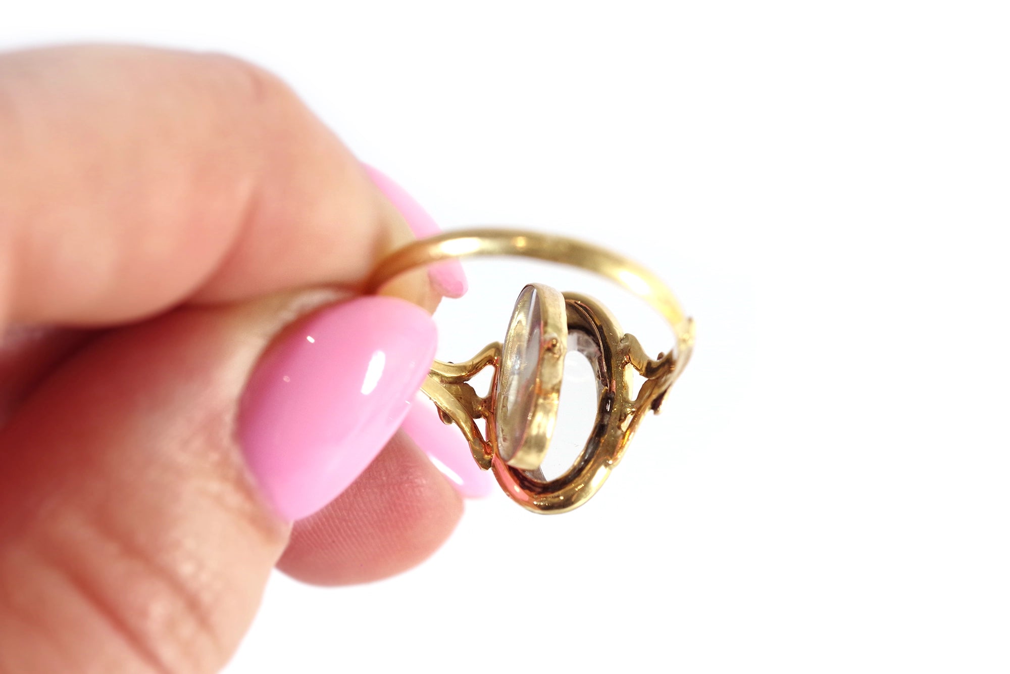 bague compartiment secret en or