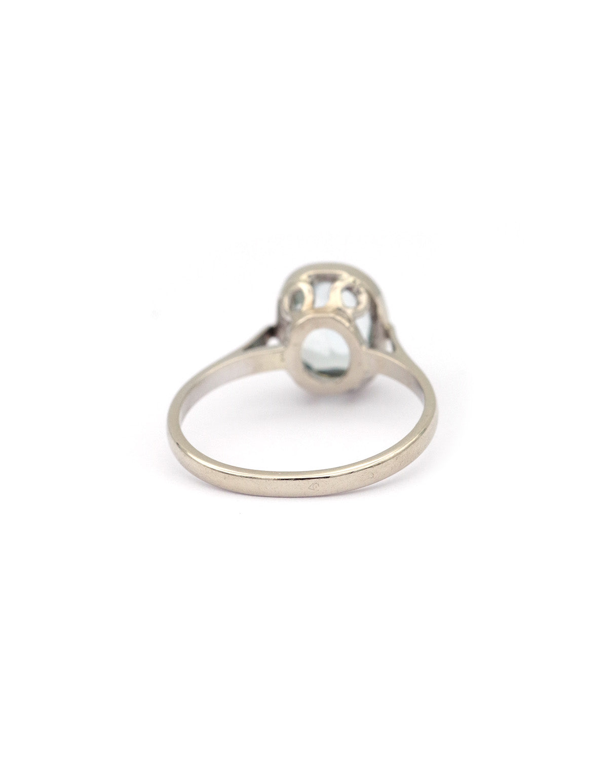 vintage aquamarine ring in white gold