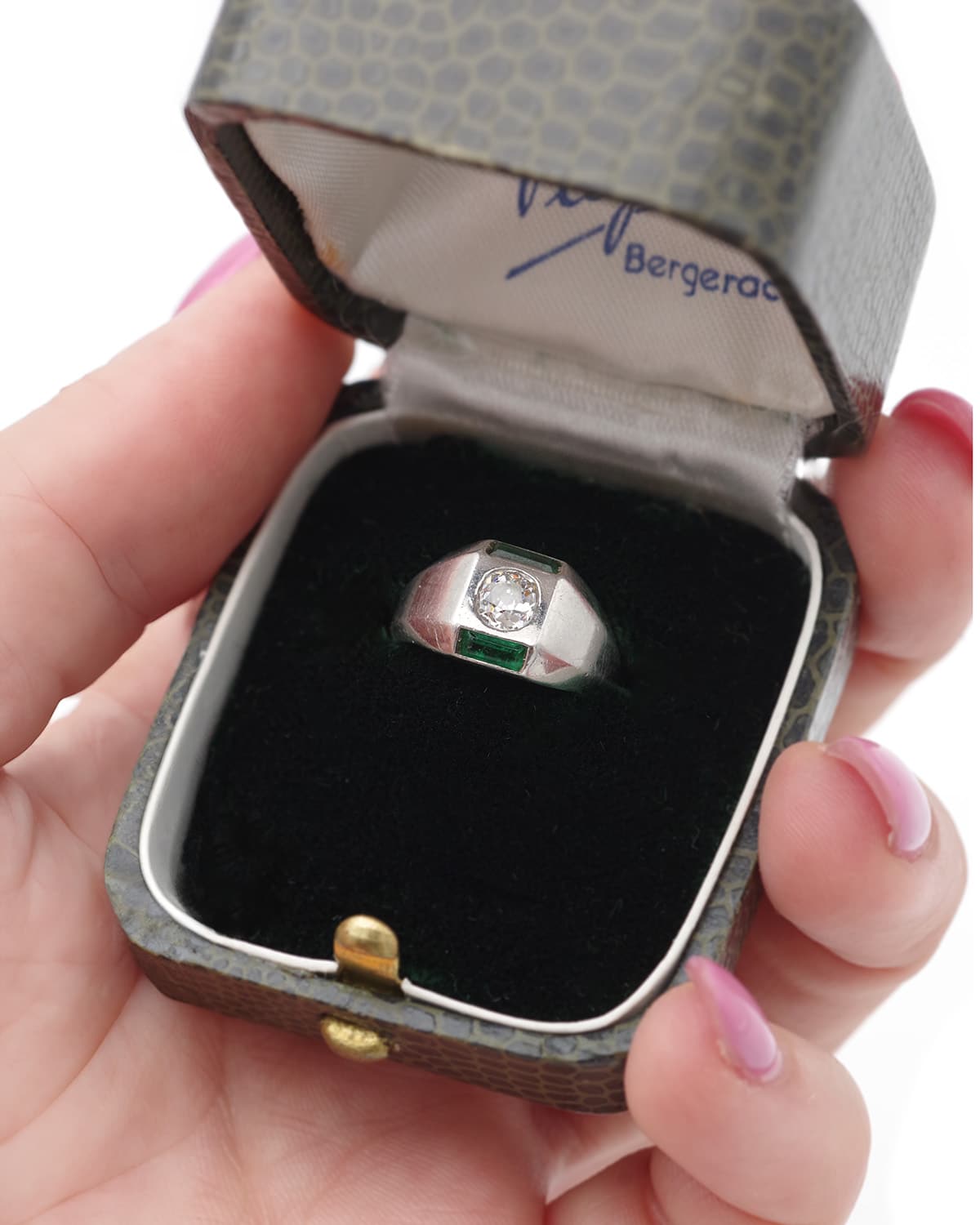 Bague diamant émeraude en platine