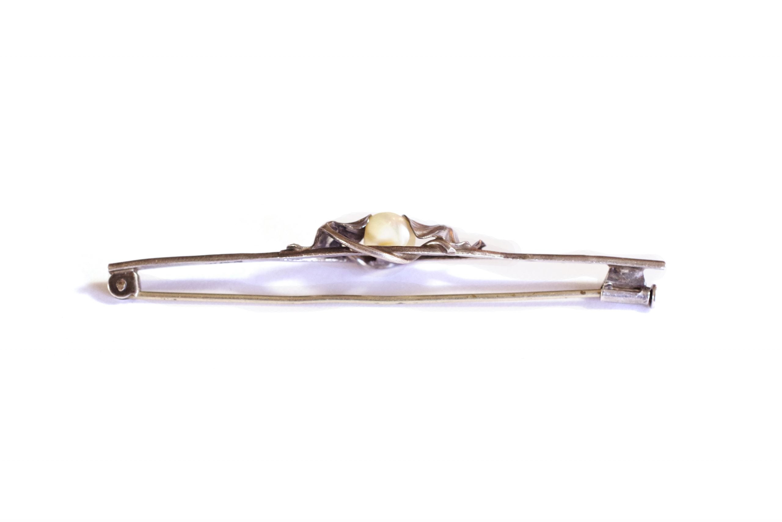 art nouveau lily water Dumont brooch in silver