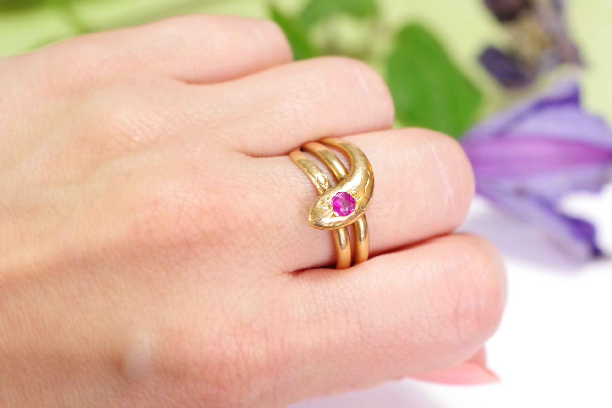 bague serpent avec rubis en or jaune