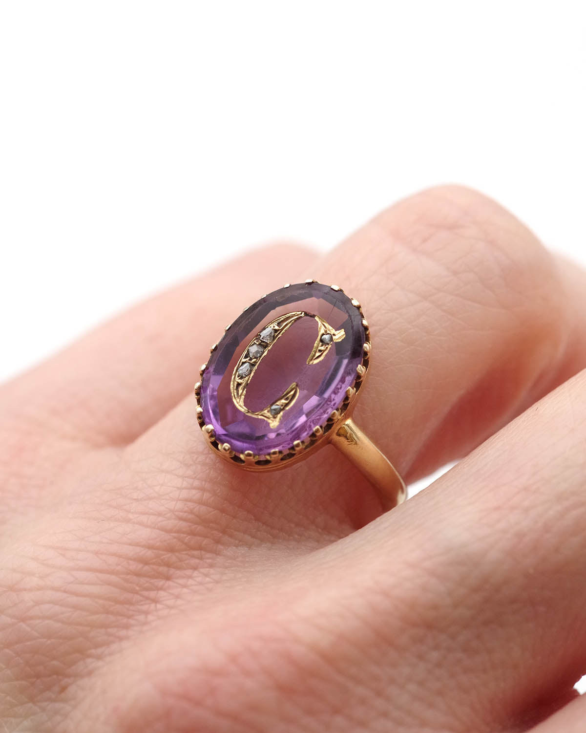 C letter ring in gold