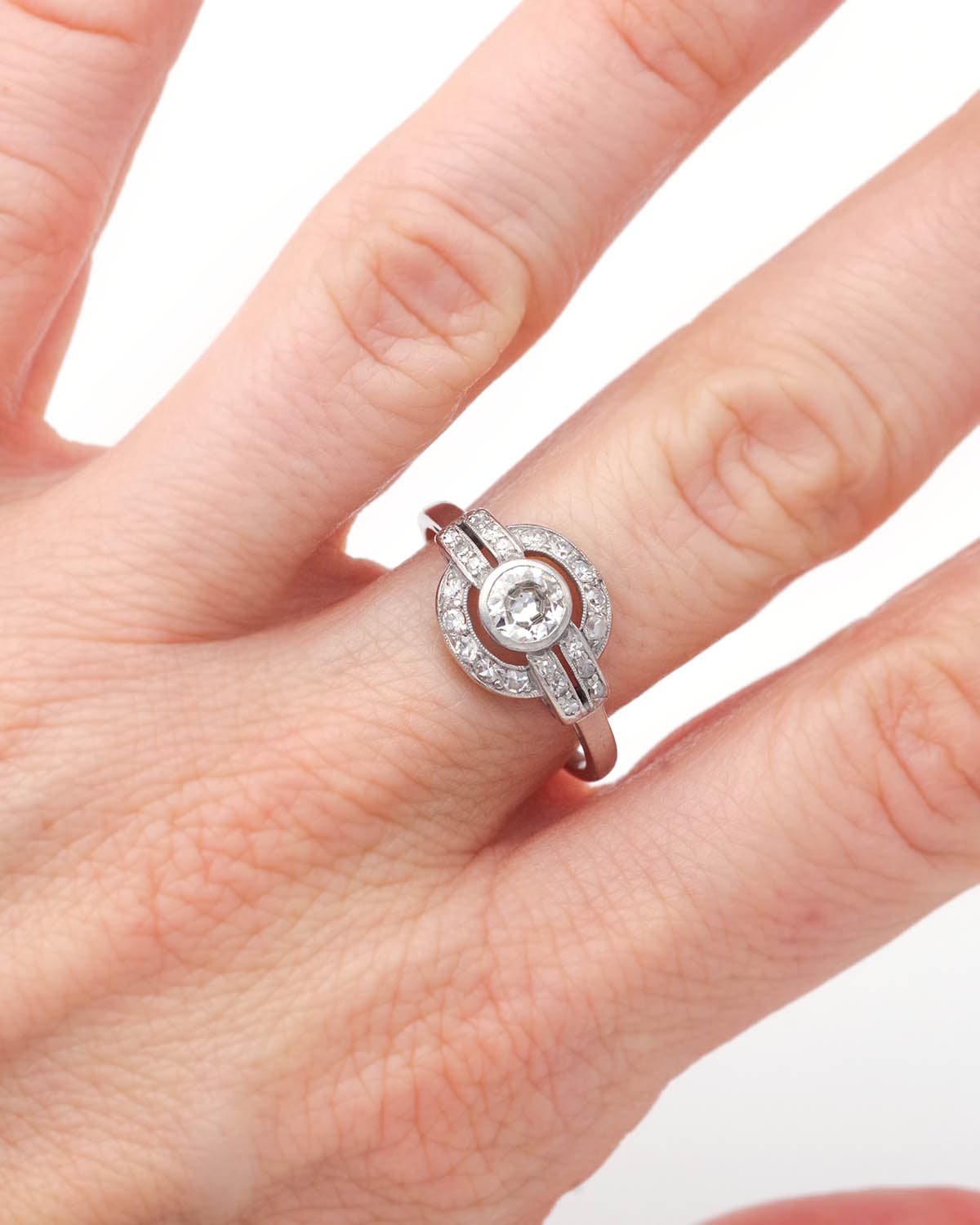 Art deco diamond platinum ring