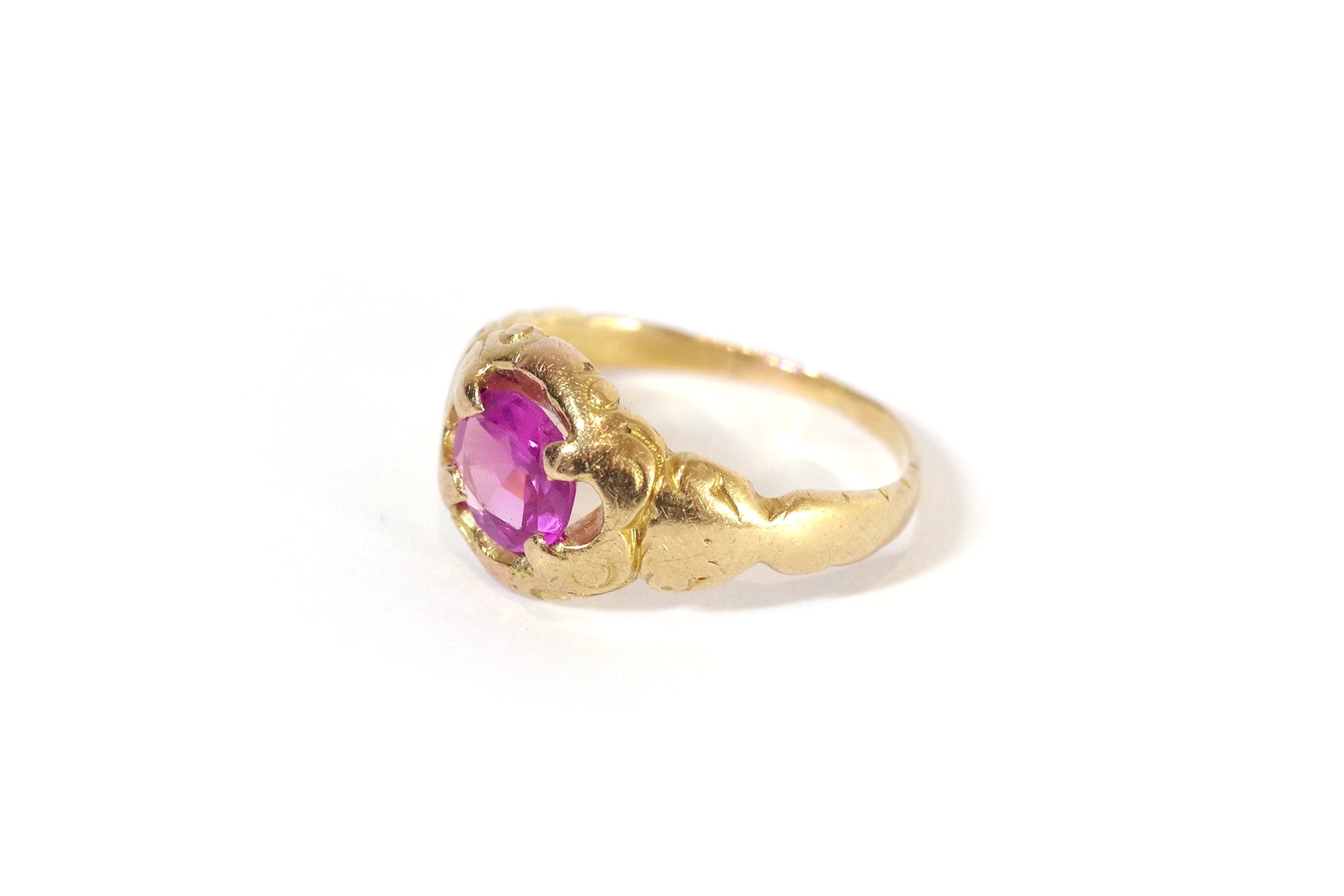 bague saphir rose naturel en or