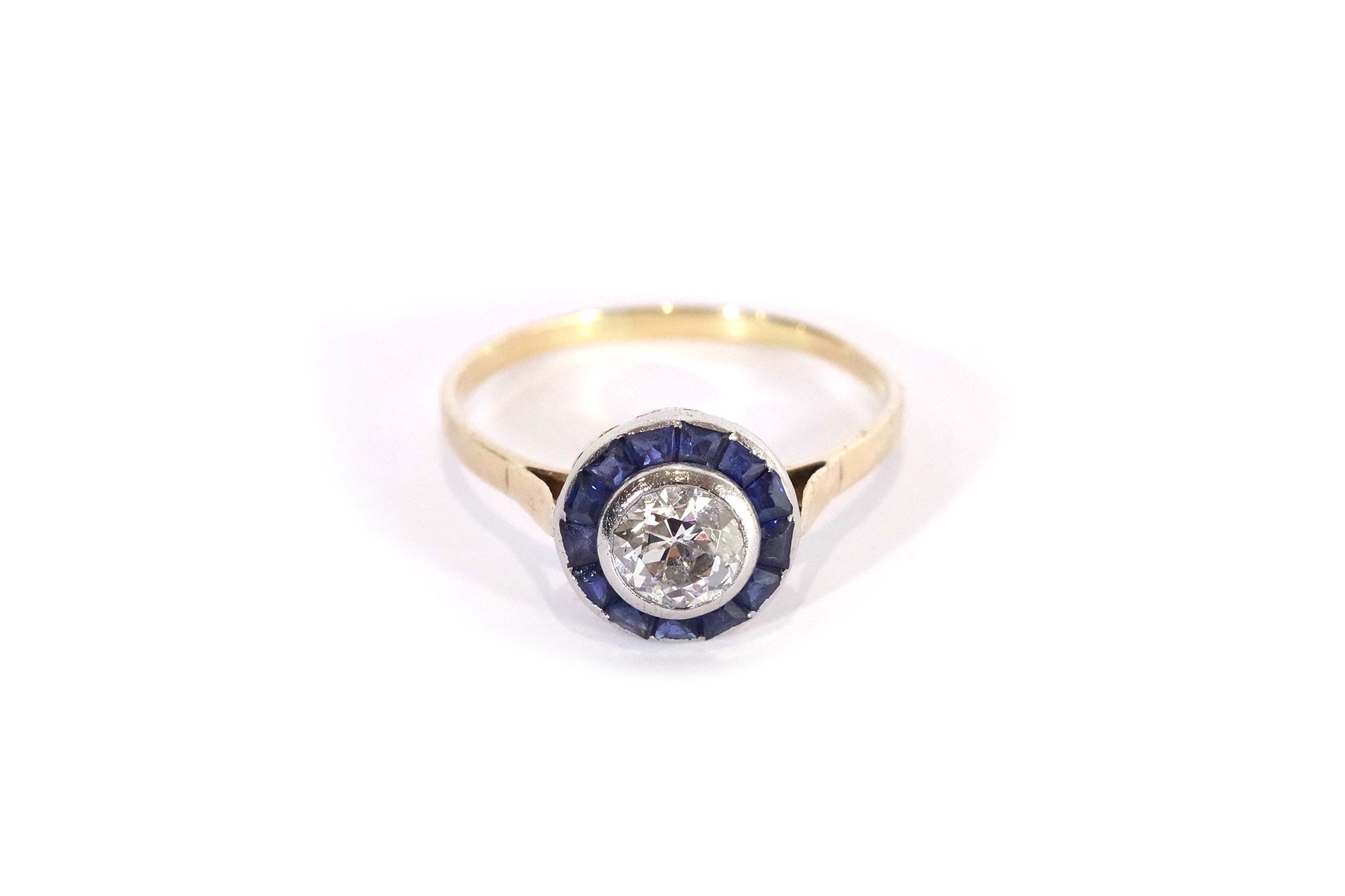 Platinum art deco sapphire diamond ring