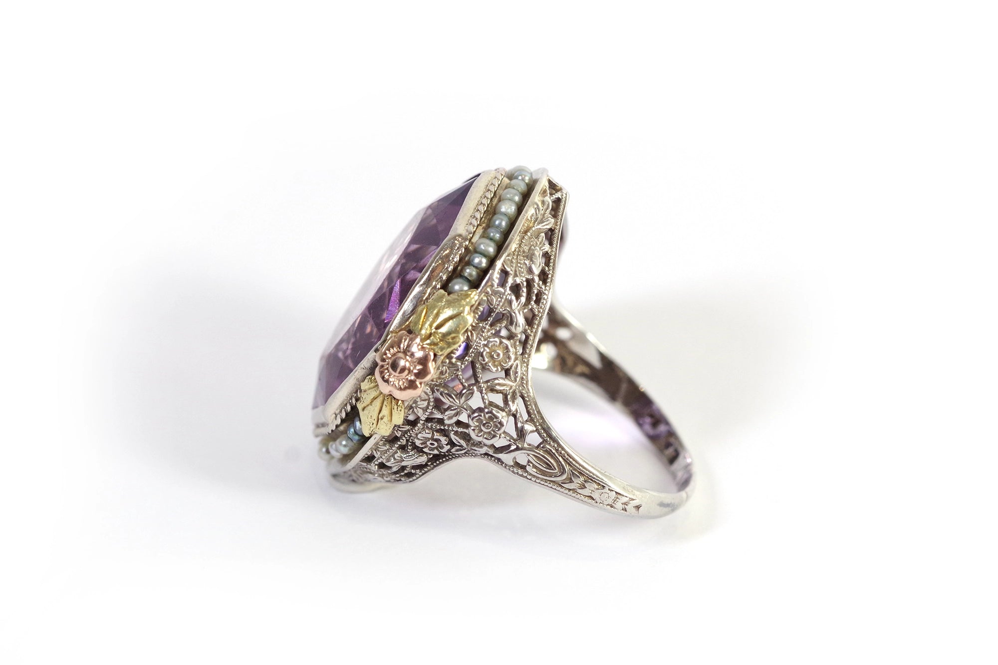 Gold amethyst ring