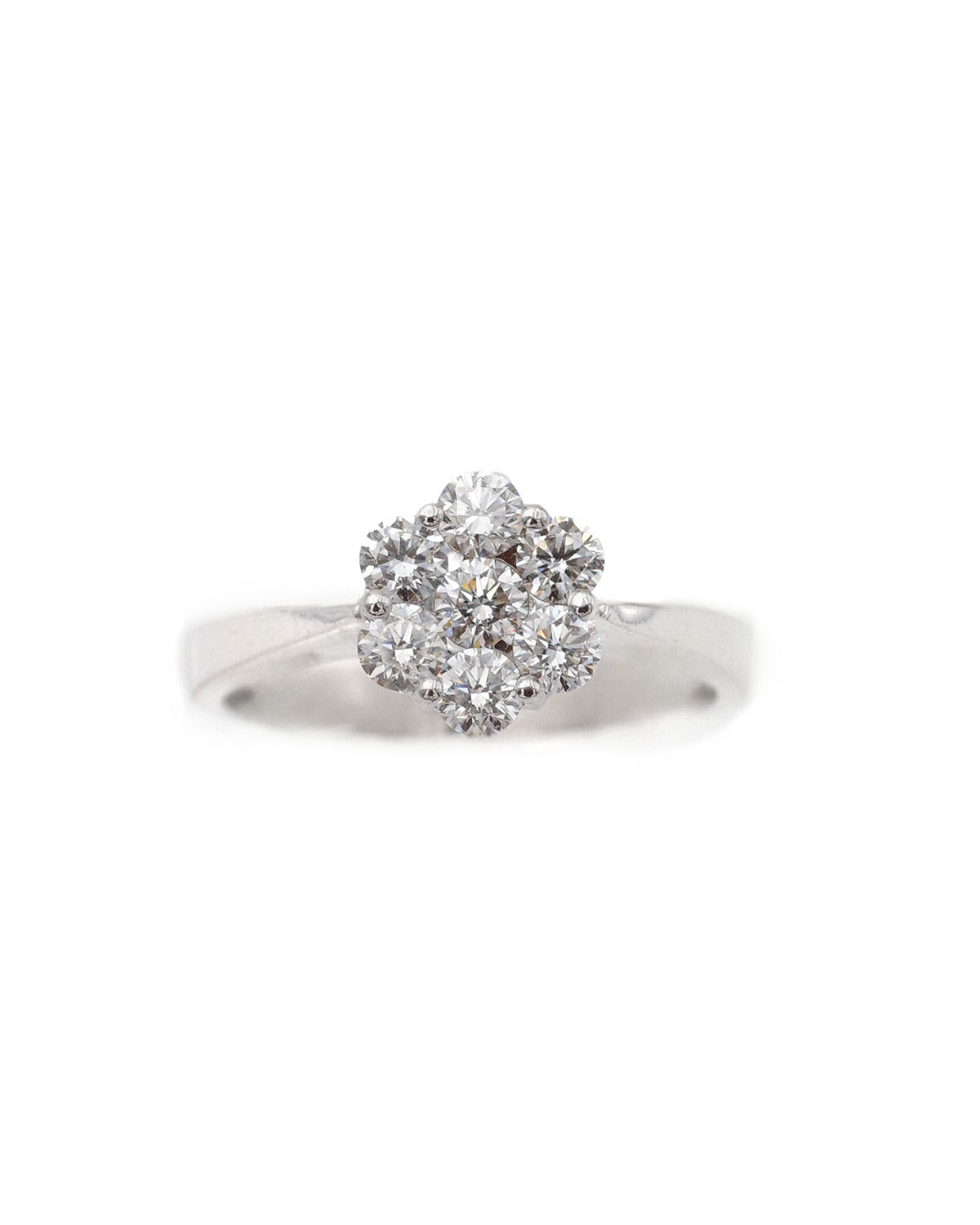 Vintage diamond ring in white gold