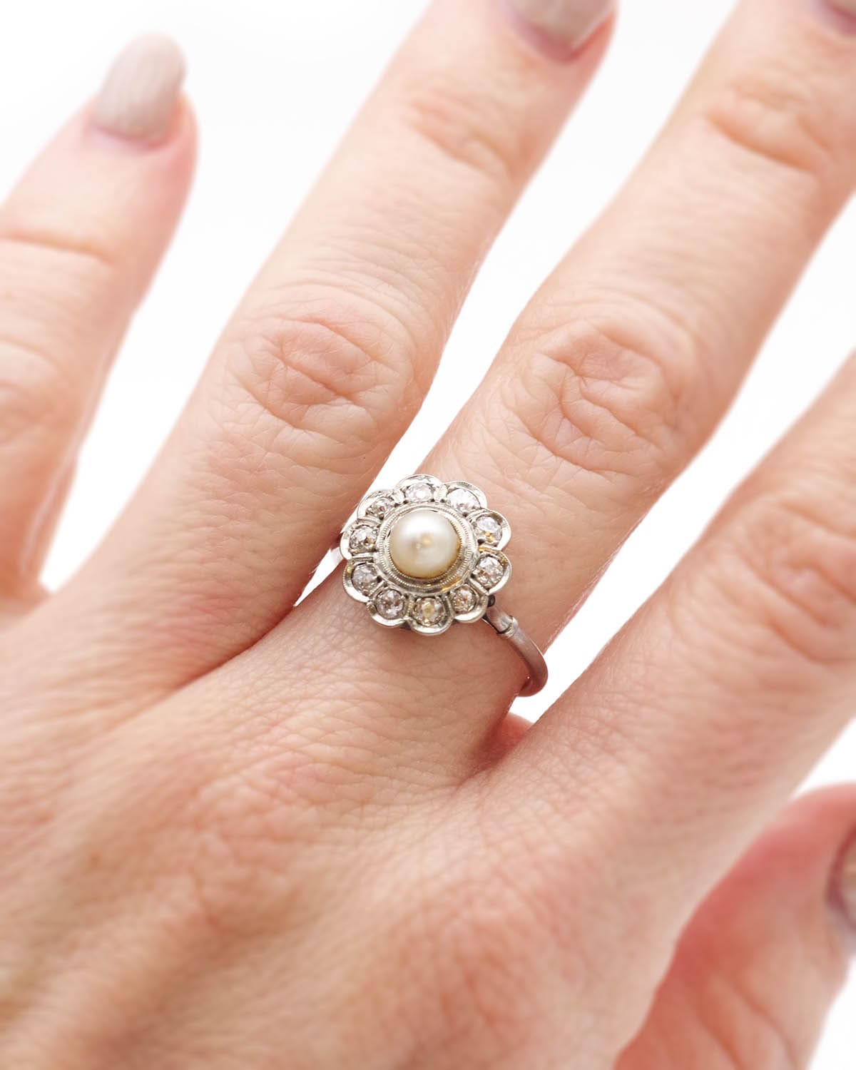 Art deco platinum pearl 