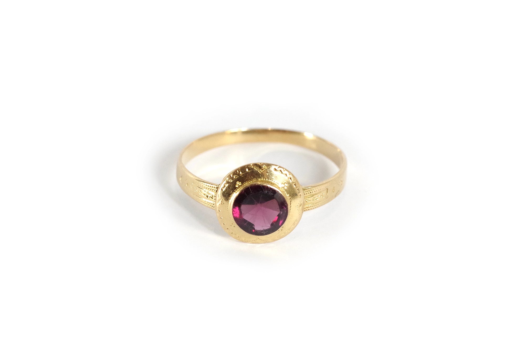 antique garnet ring in gold