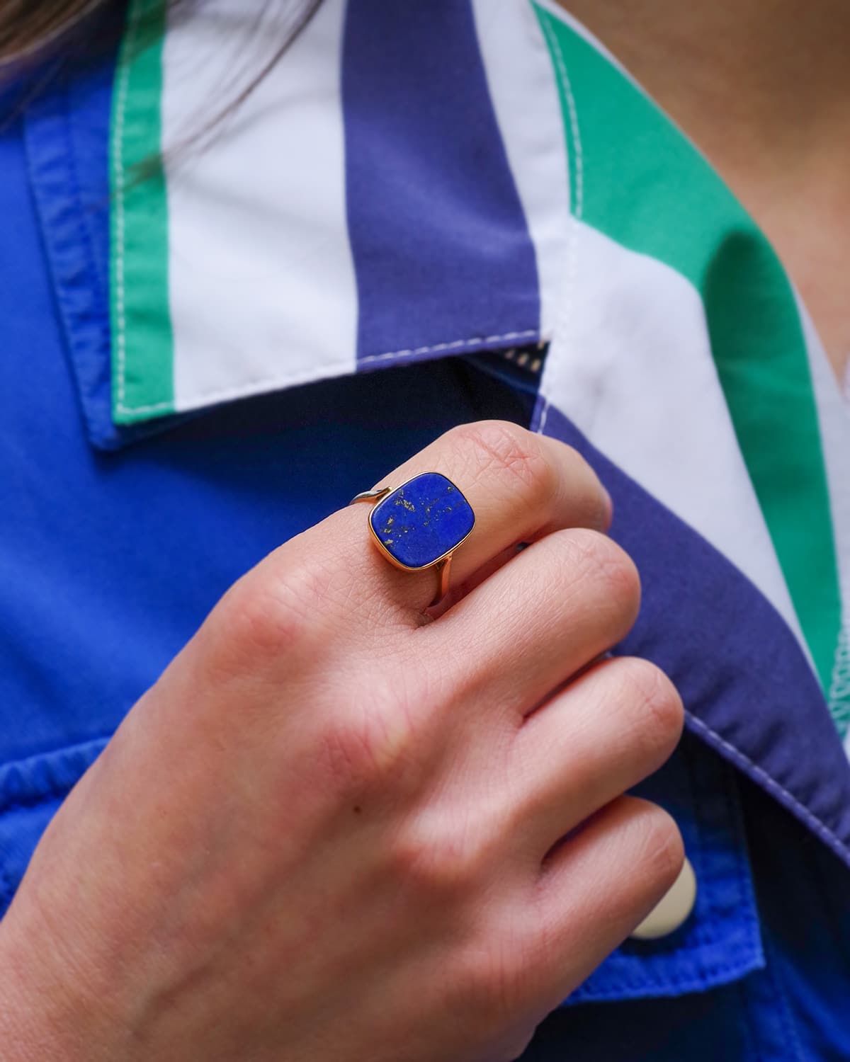 Signet lapis lazuli ring 