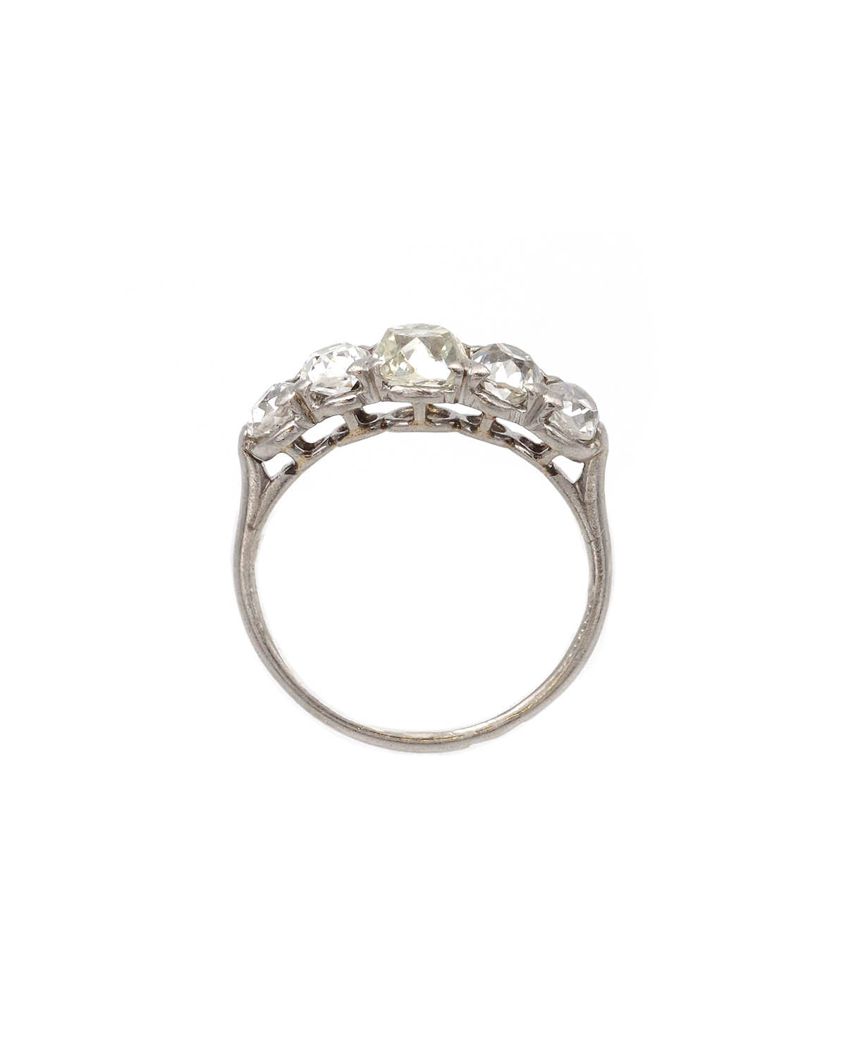 diamond line ring in platinum