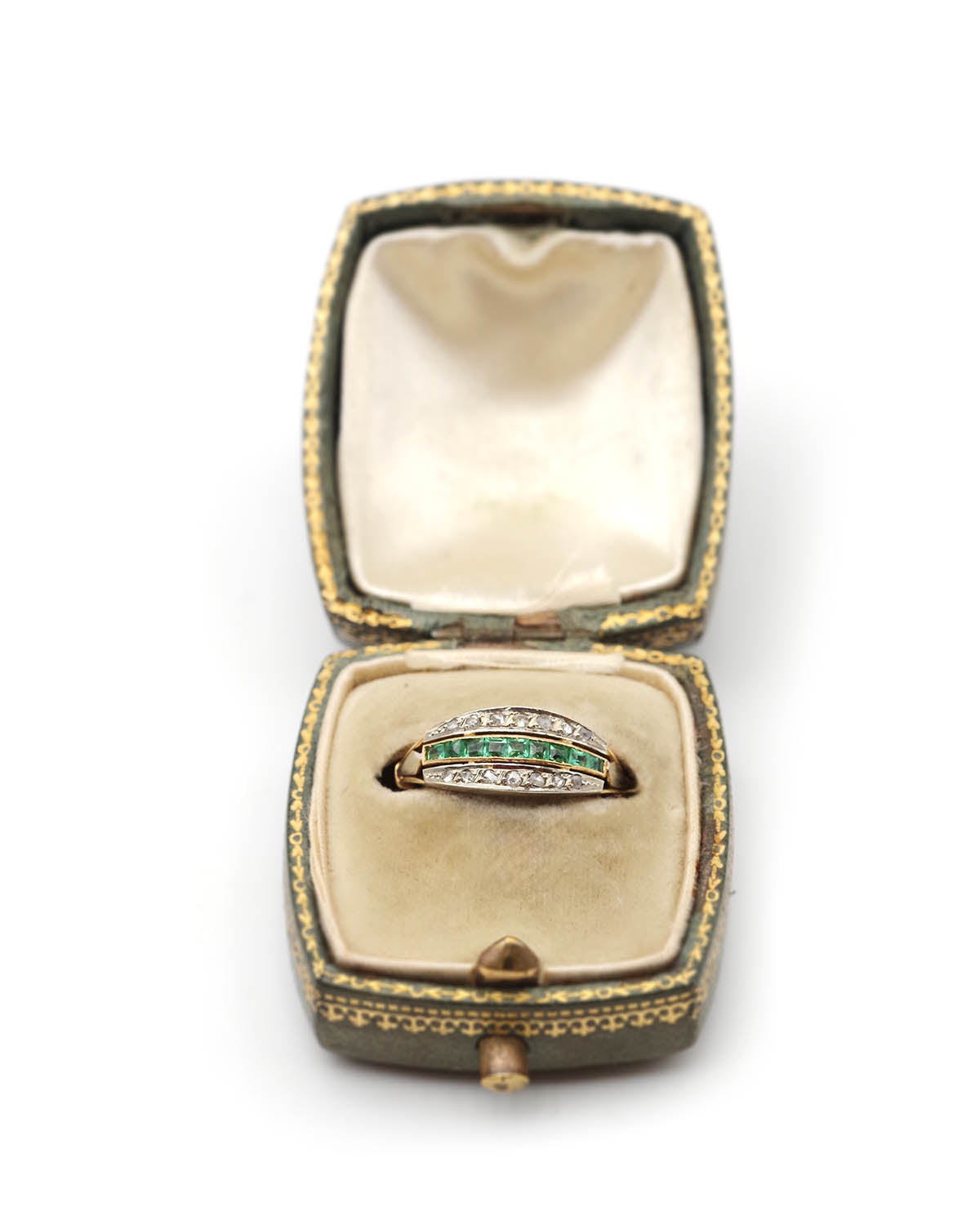 Edwardian emerald diamond ring