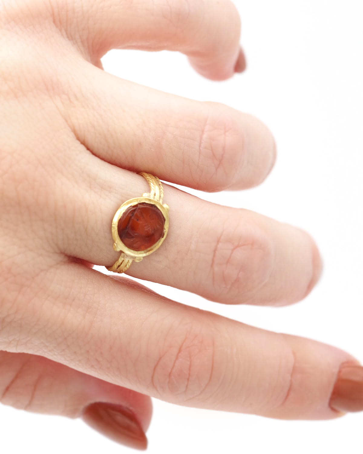 Roman intaglio gold ring 