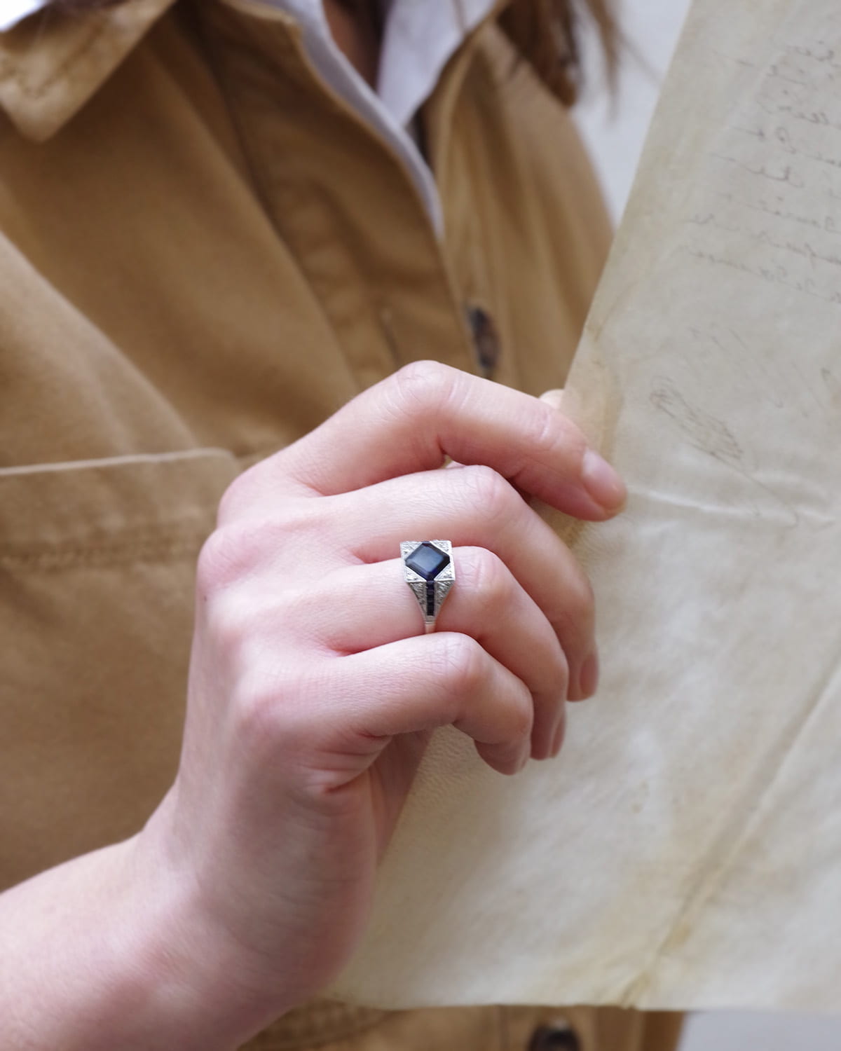 Art Deco platinum sapphire ring