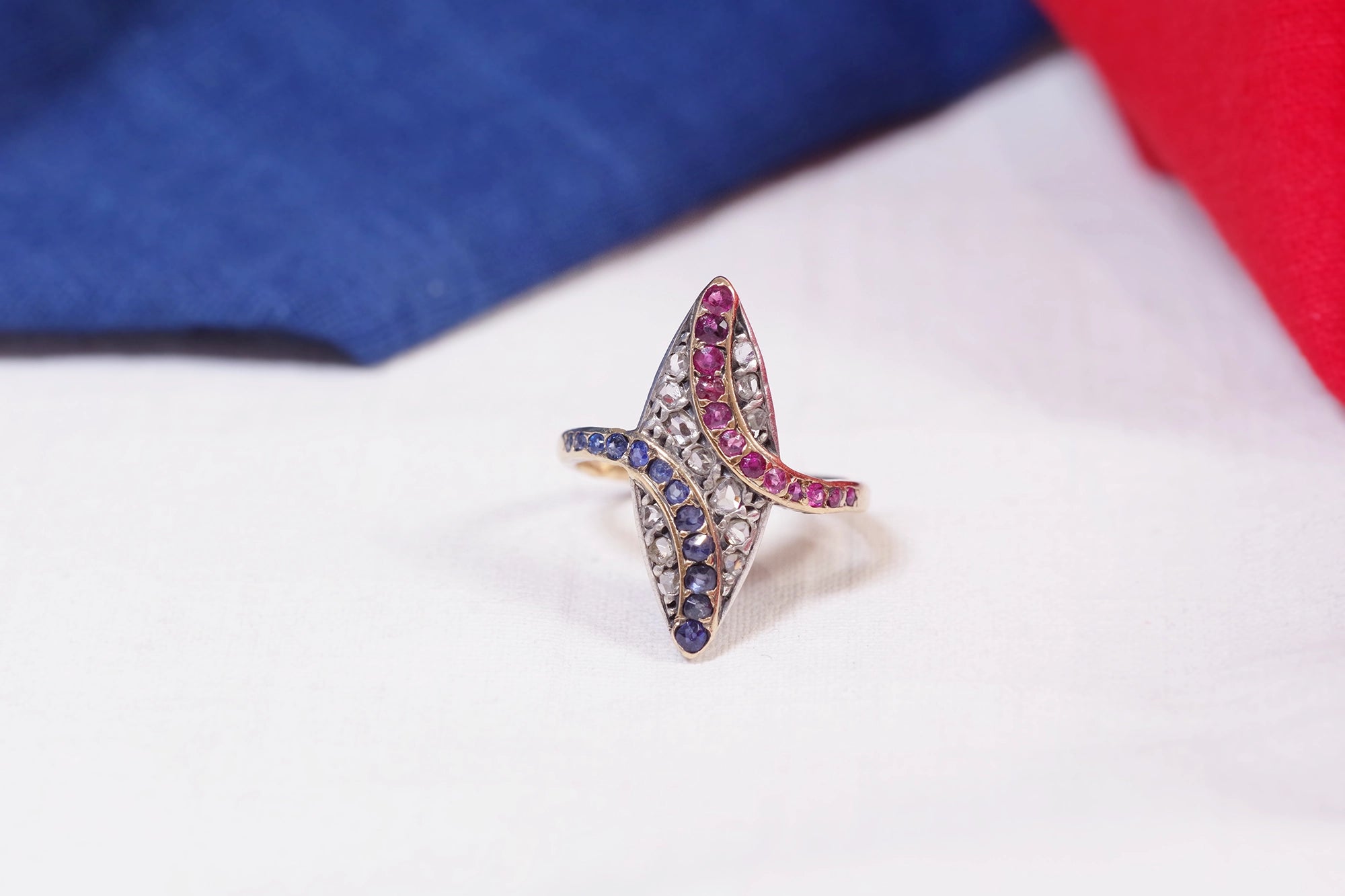 bague saphir rubis et diamants