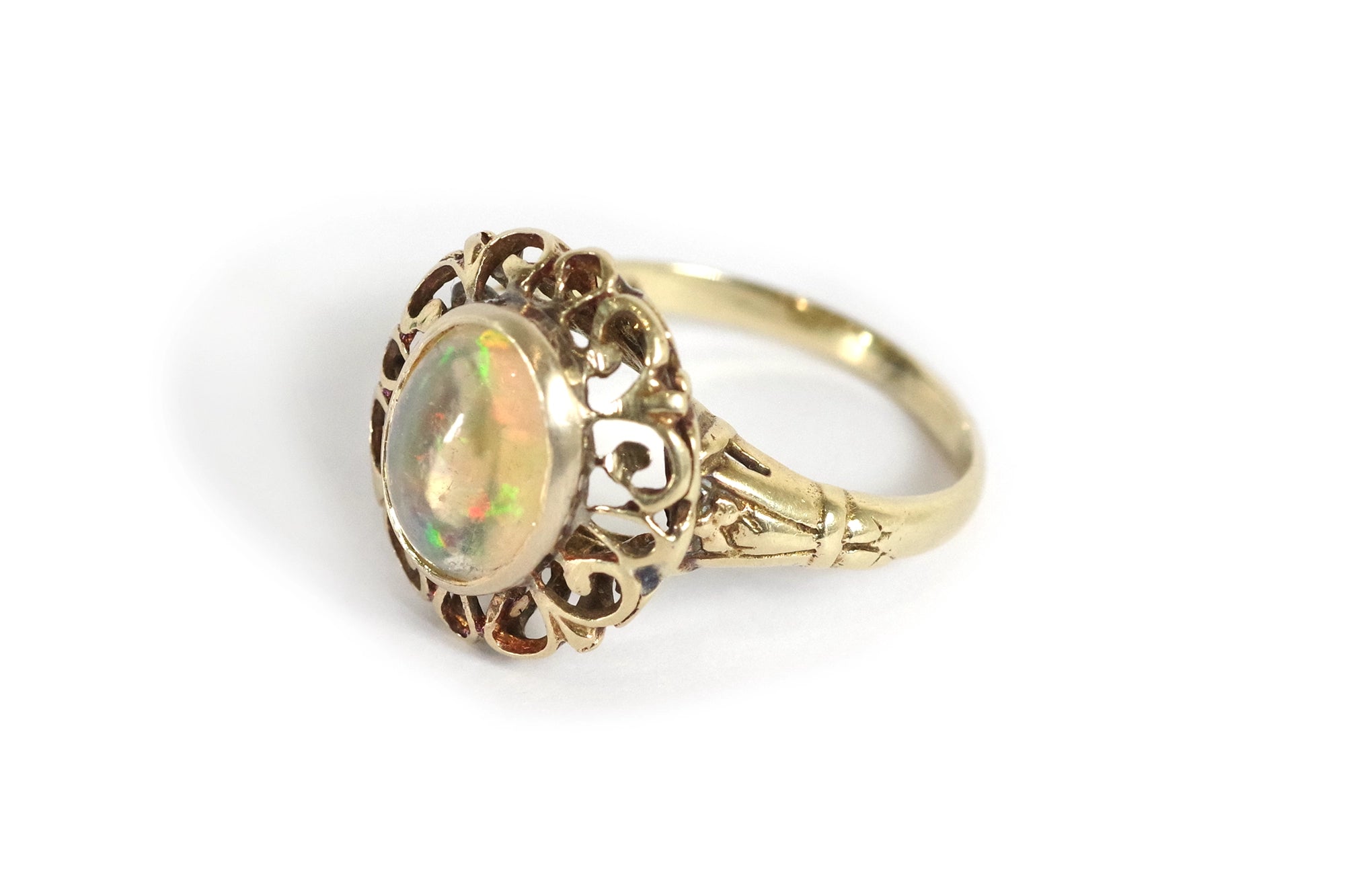 bague opale en or 14k