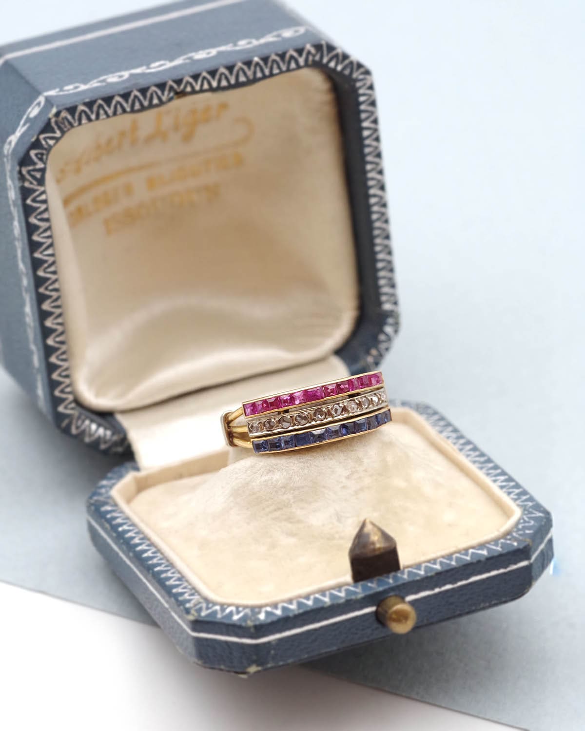 Art deco patriotic ring