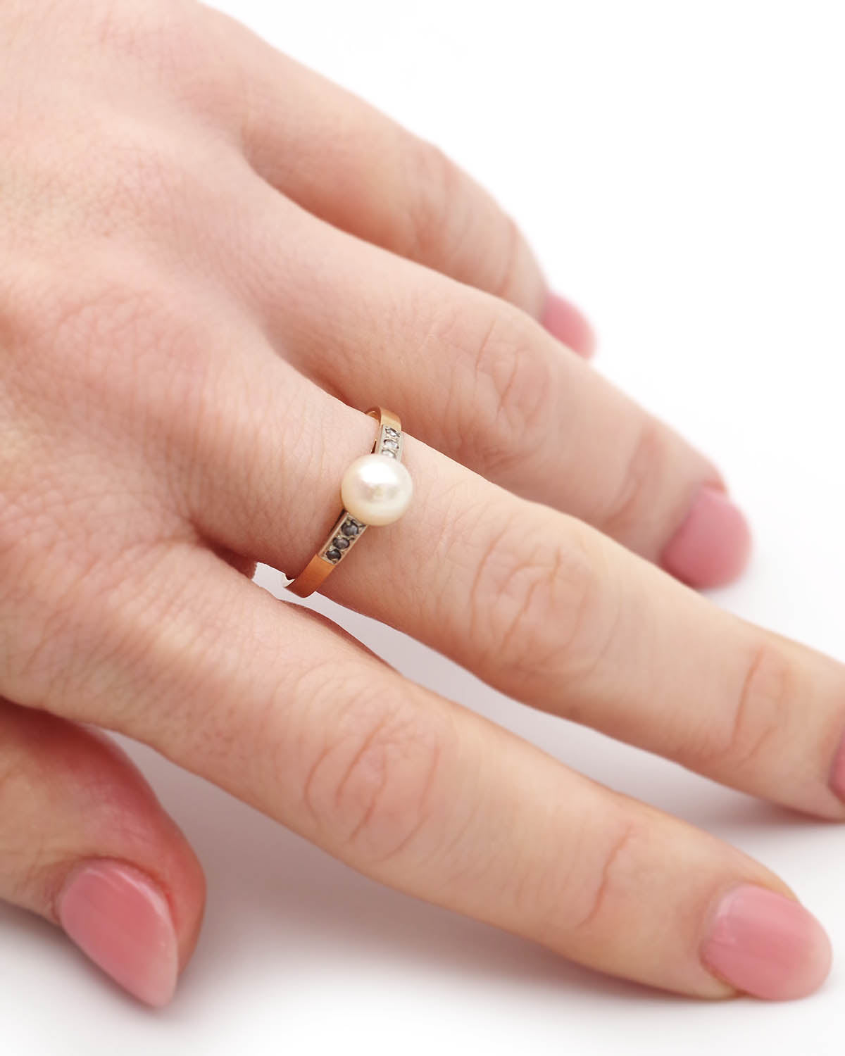 Art deco solitaire pearl ring