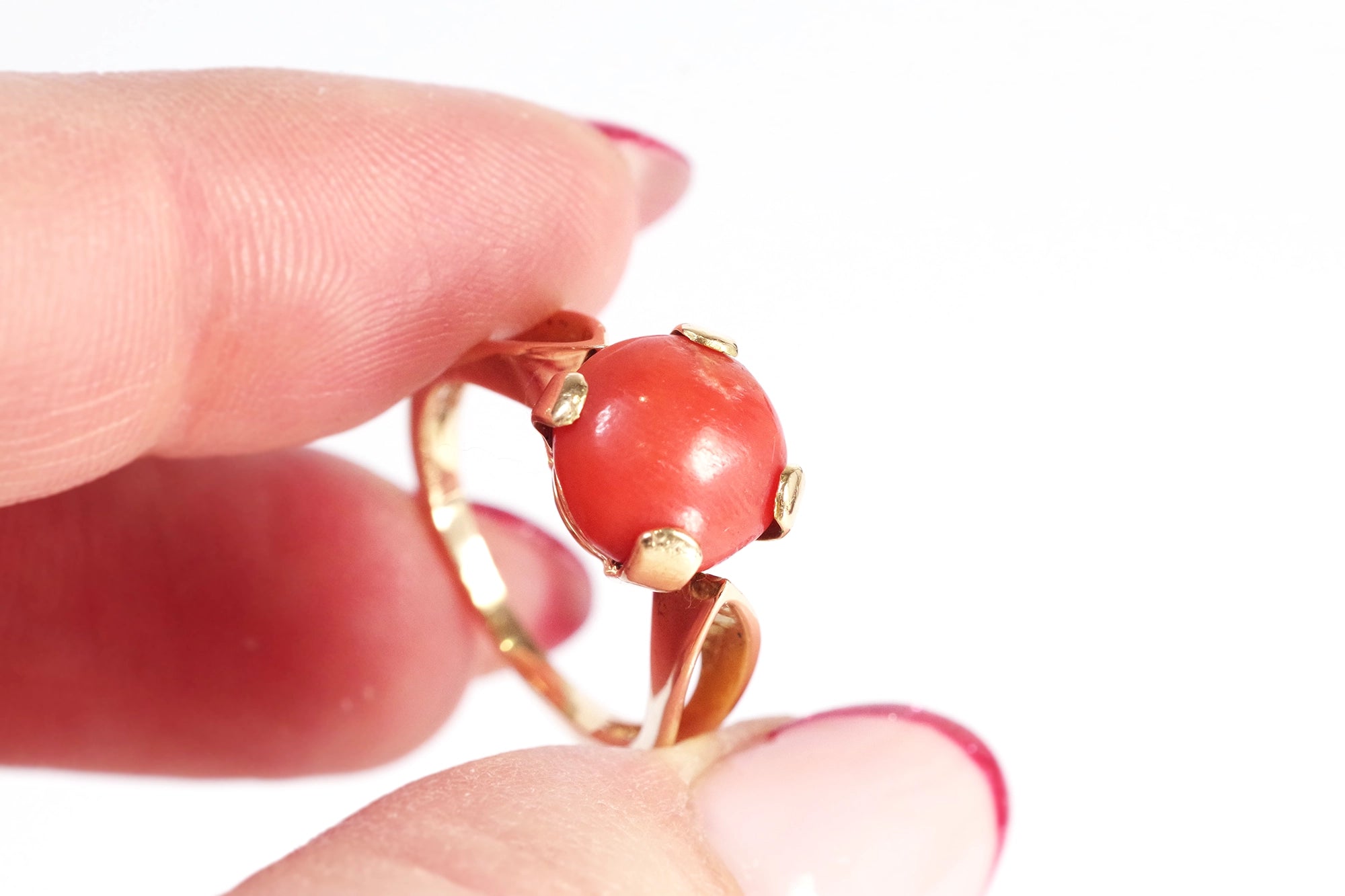 coral ring in 18k gold