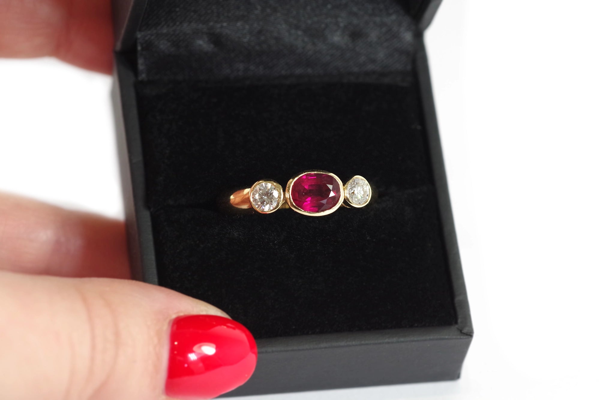 bague vintage rubis de 1 carat en or