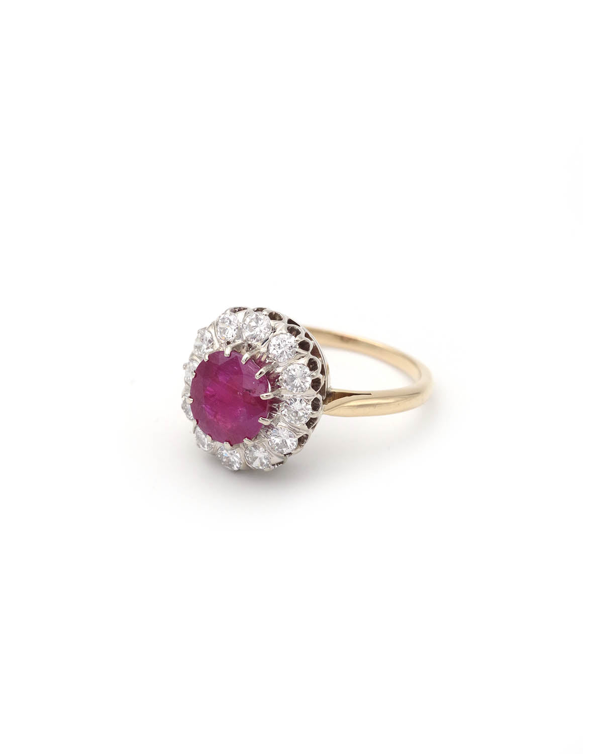Bague rubis diamants en or