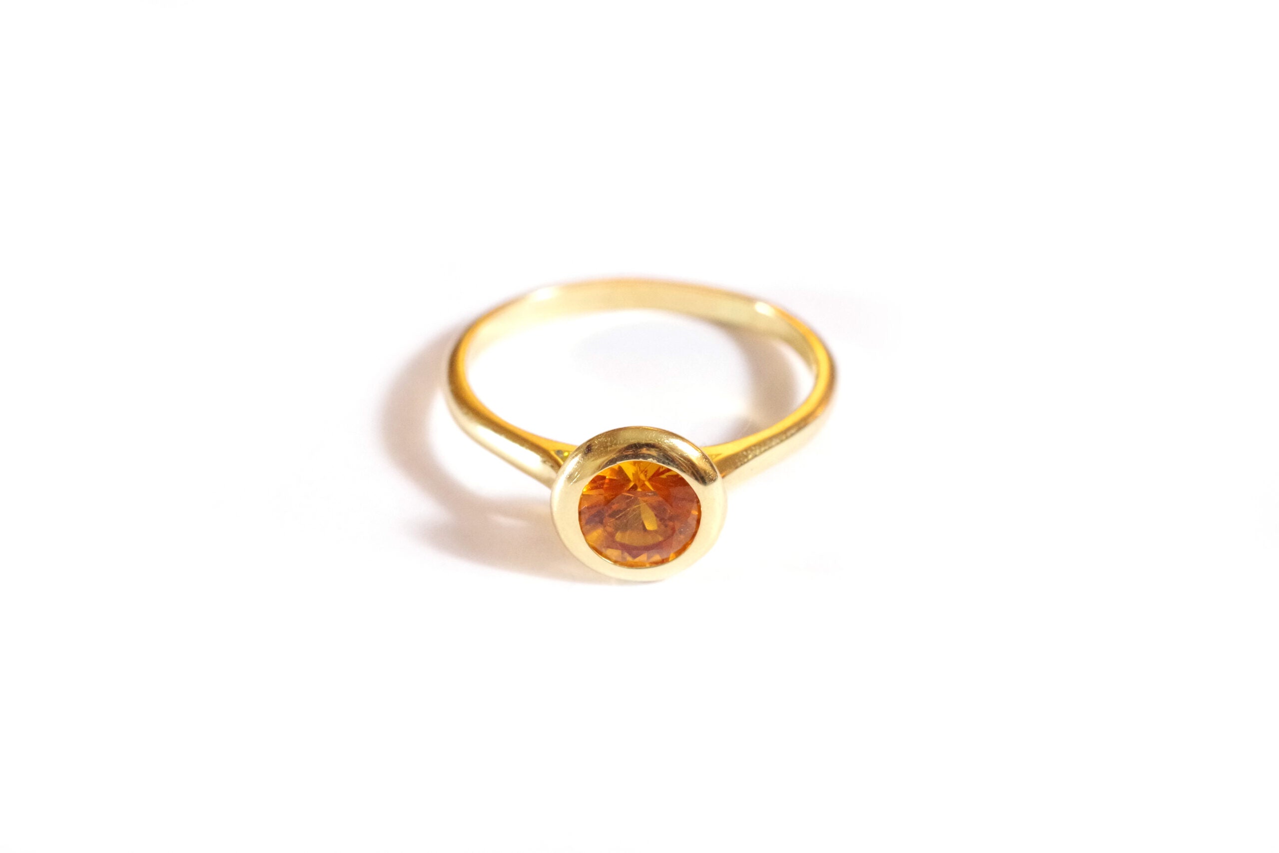 bague vintage saphir jaune solitaire en or