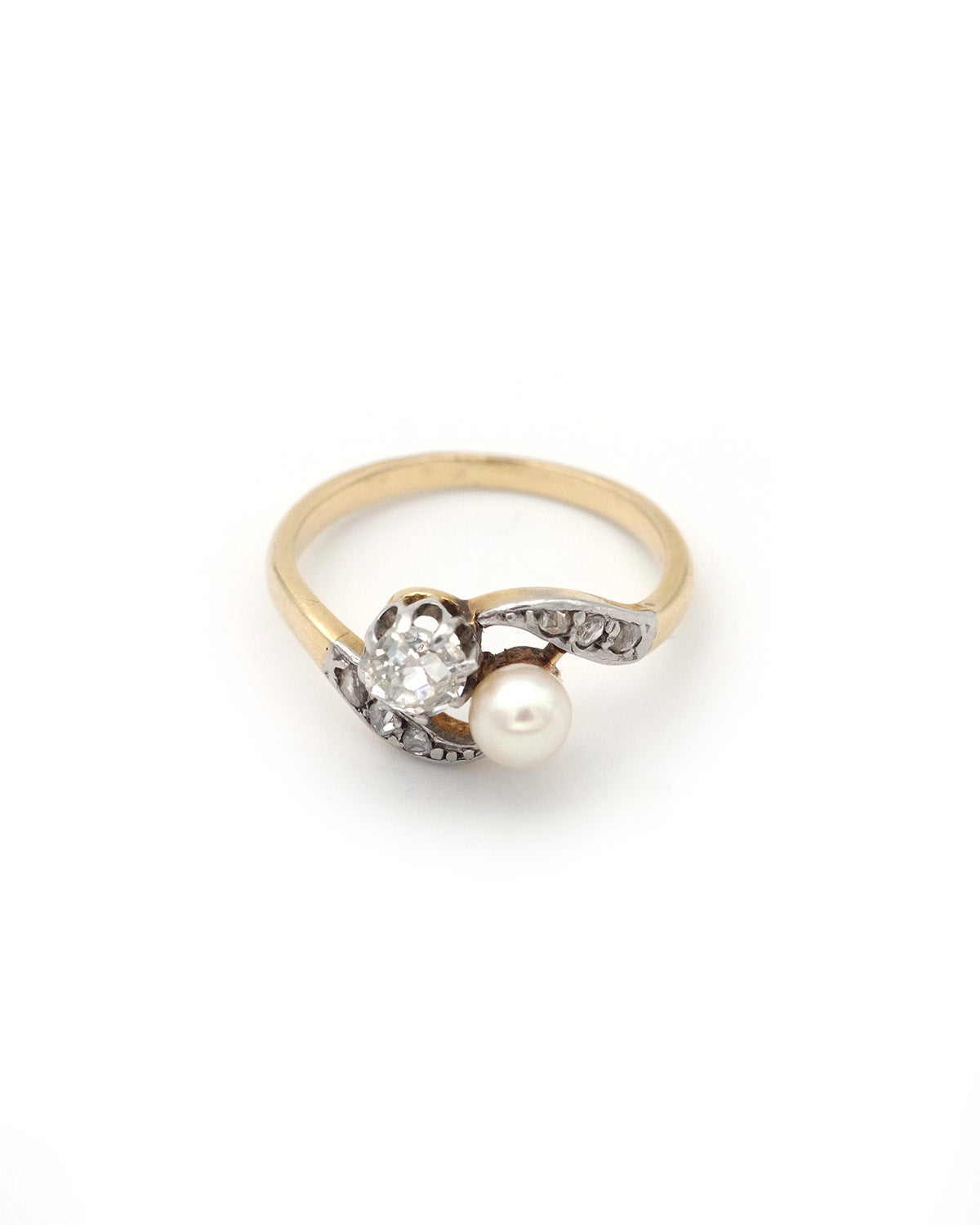Belle Epoque diamond and pearl ring