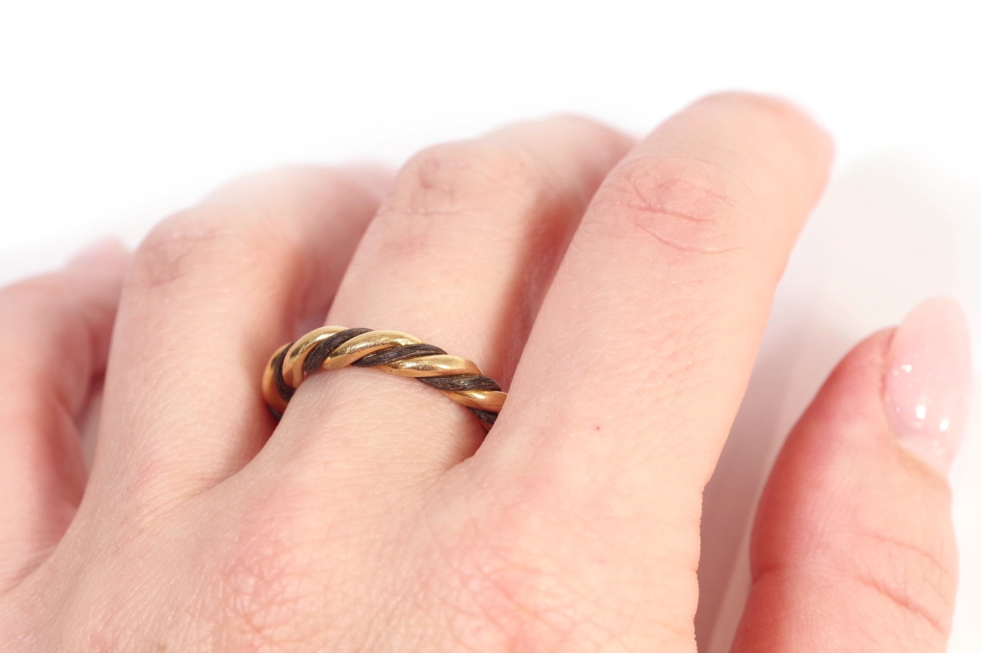 Gold twist ring