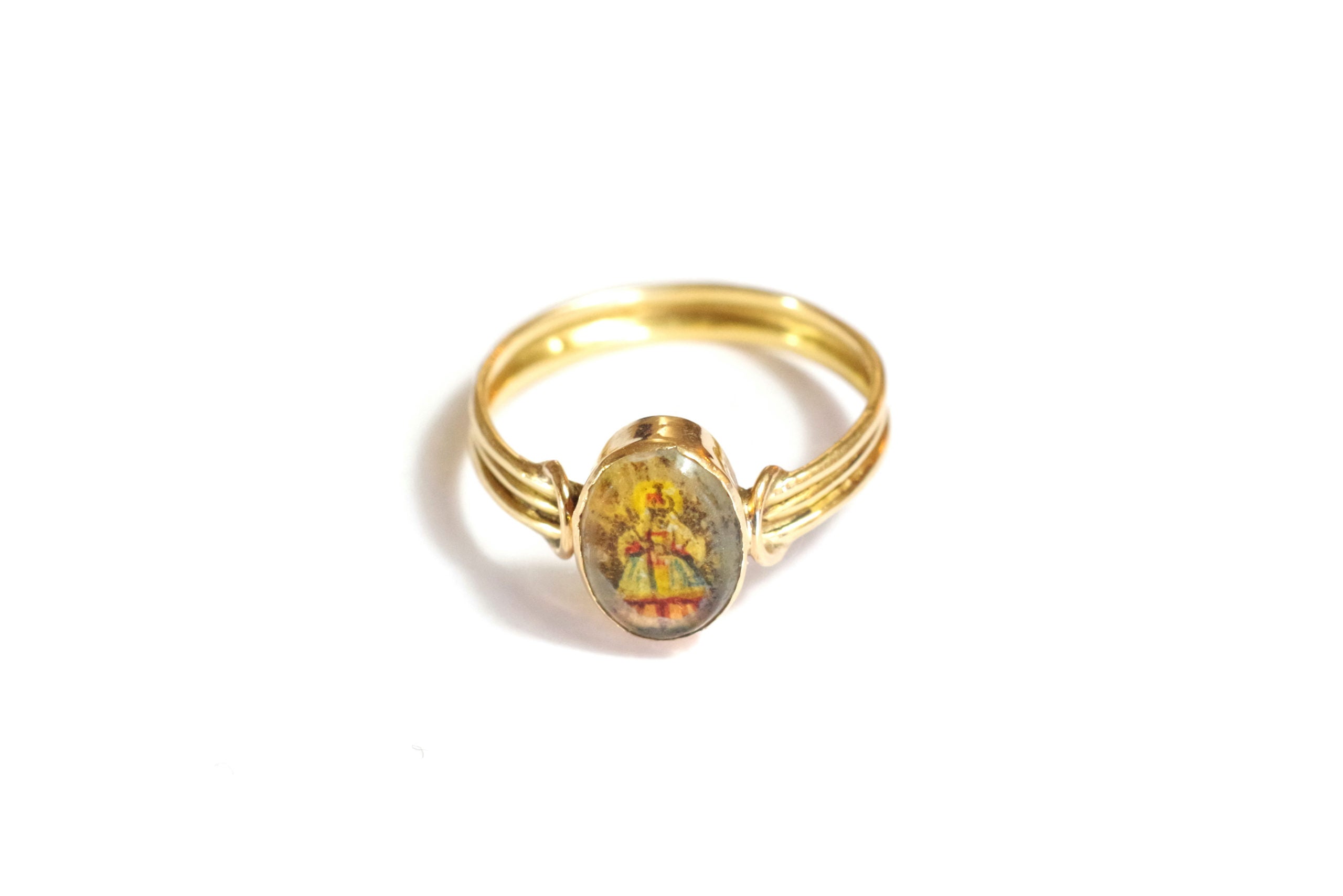 victorian Mary virgin ring in 18k gold