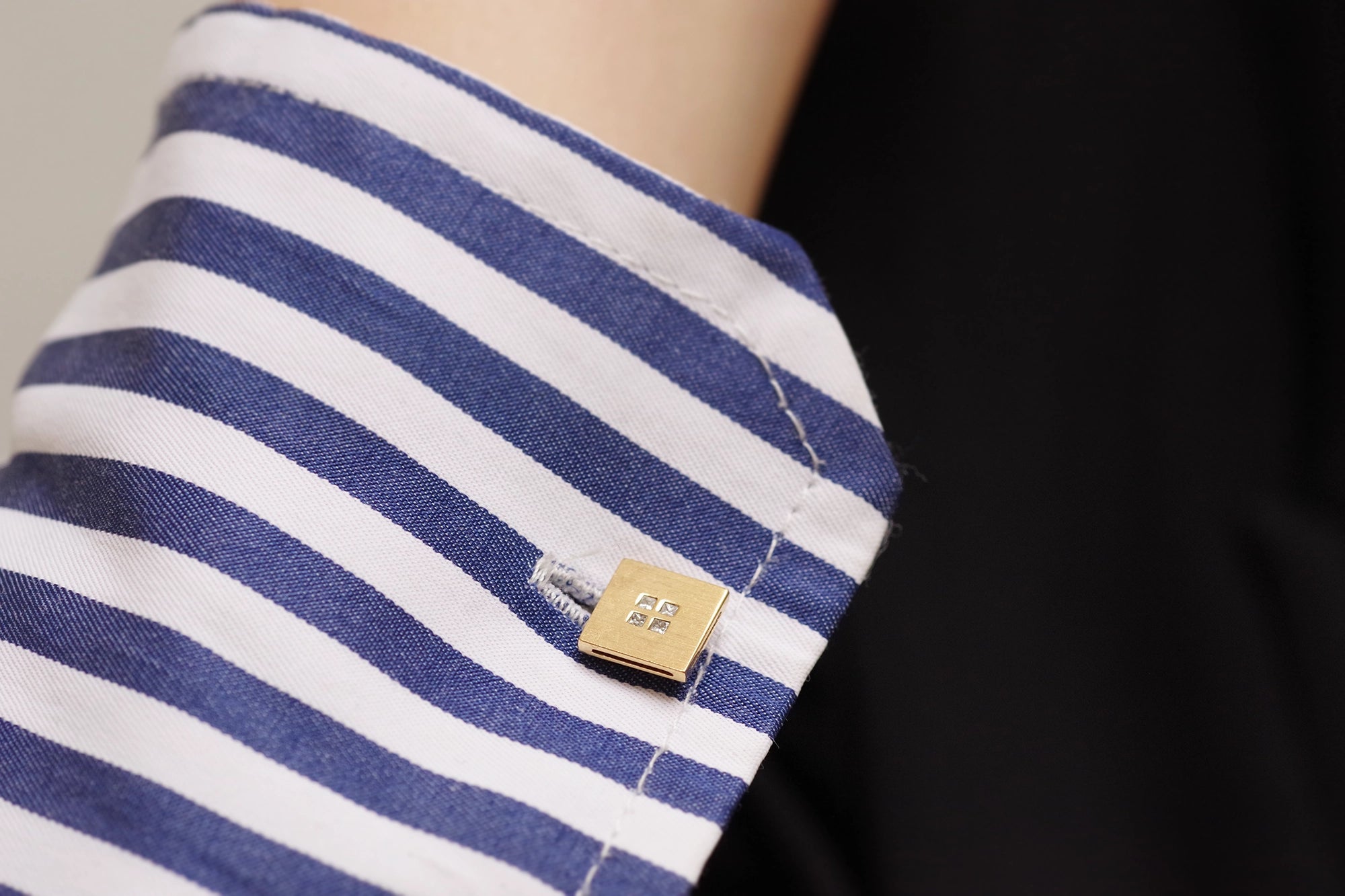 Vintage gold cufflinks