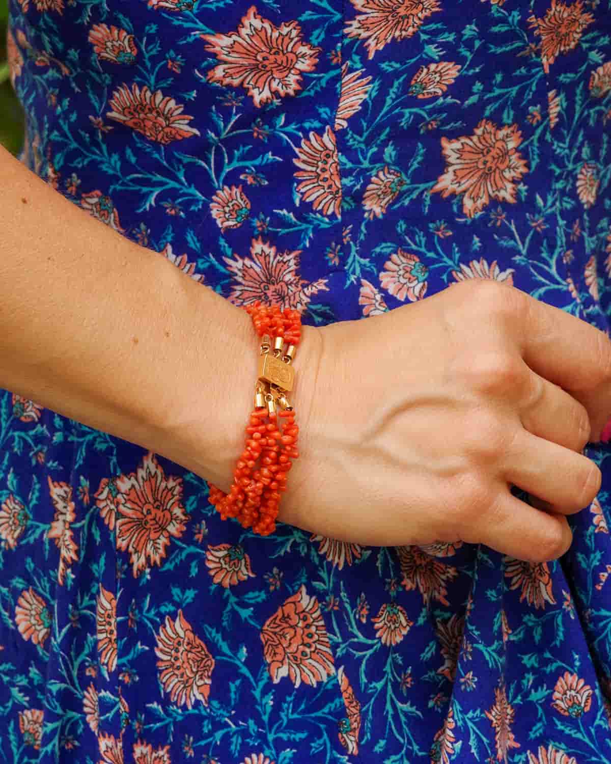 Gold coral bracelet