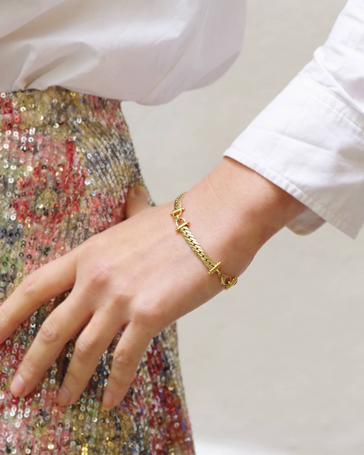 Hermes bracelet in gold
