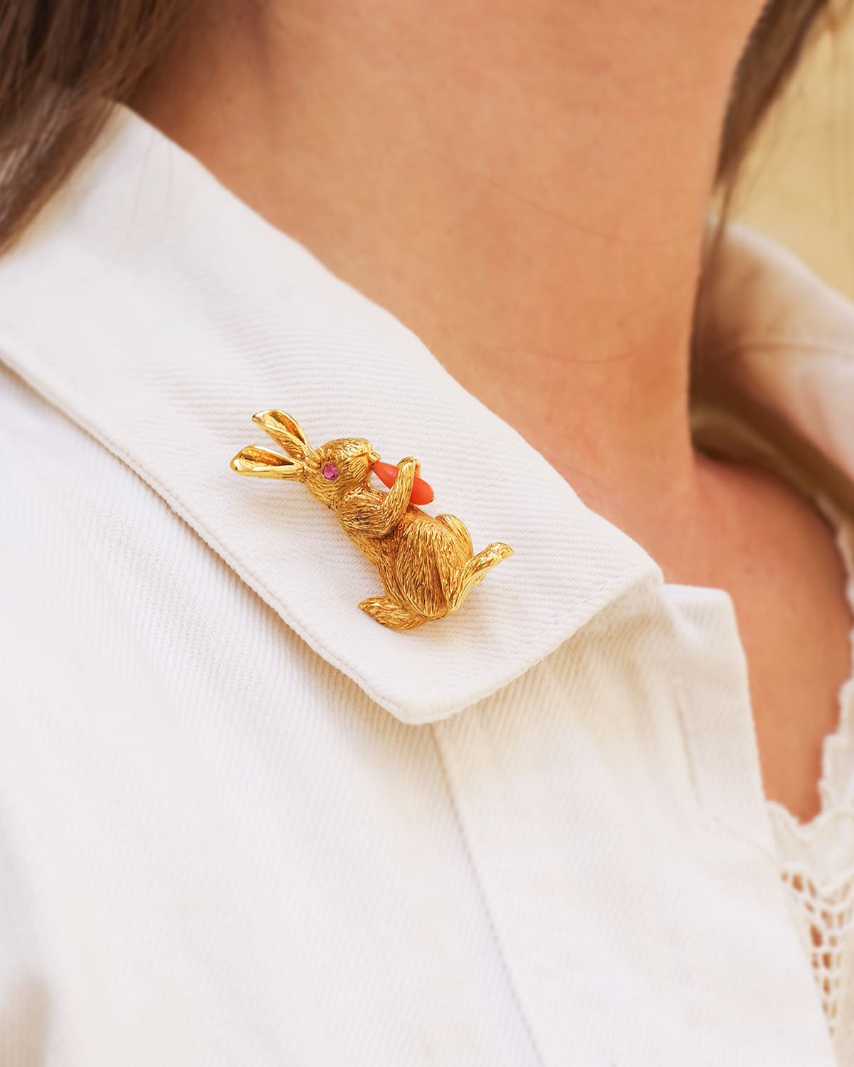 broche lapin en or