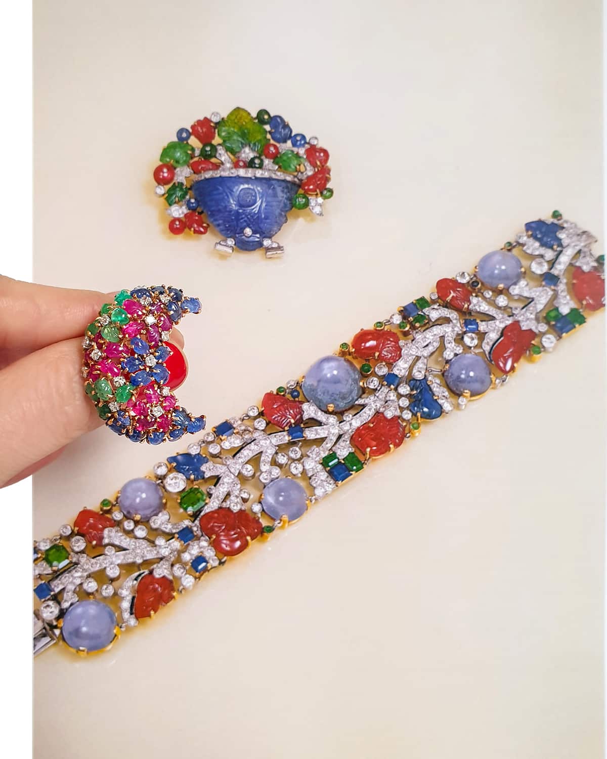 Clip de revers Art Deco Tutti Frutti