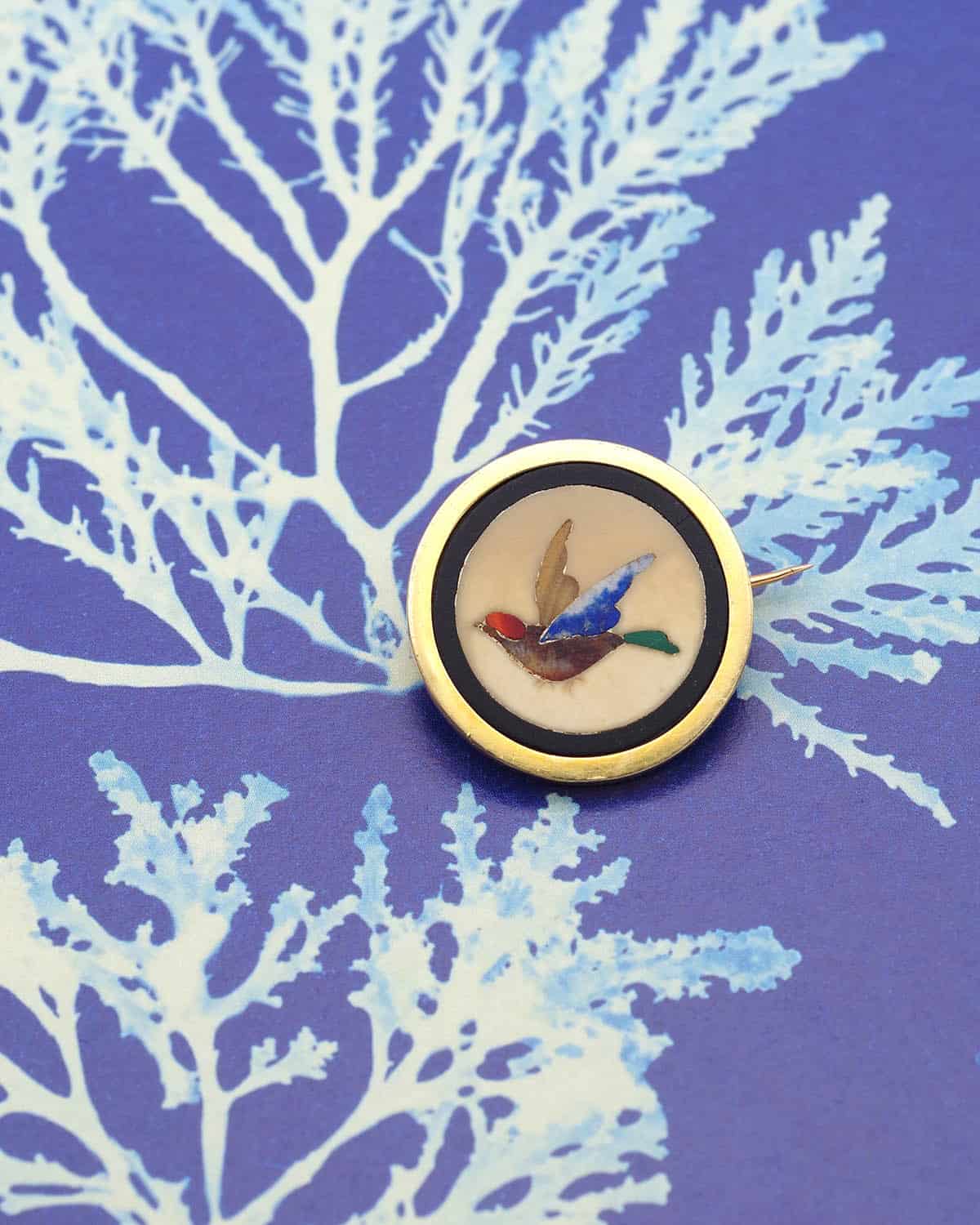 broche oiseau pietra dura en or