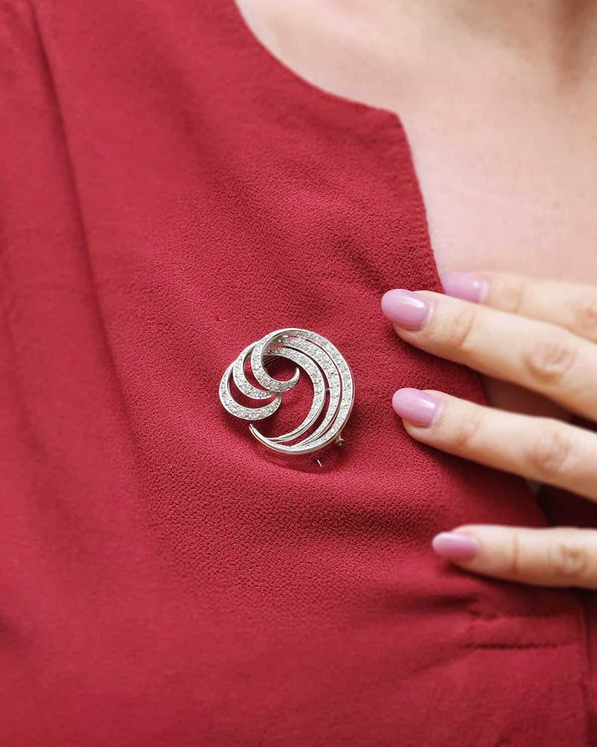 Diamond wave art deco brooch