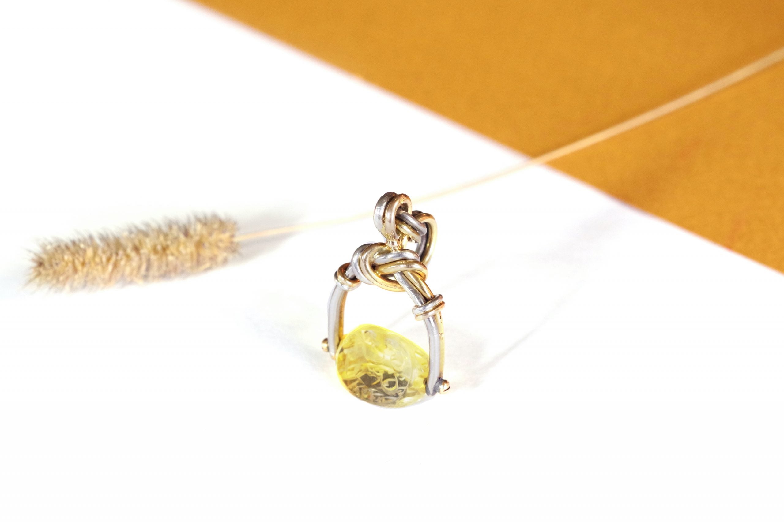 Pendentif sceau cachet citrine