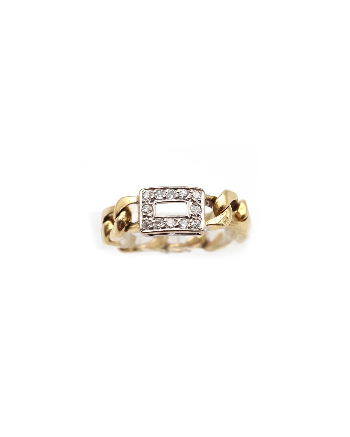 Diamond curb chain ring
