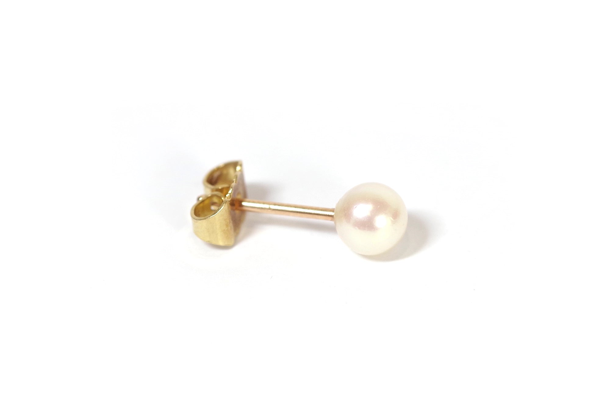 vintage stud pearl earring