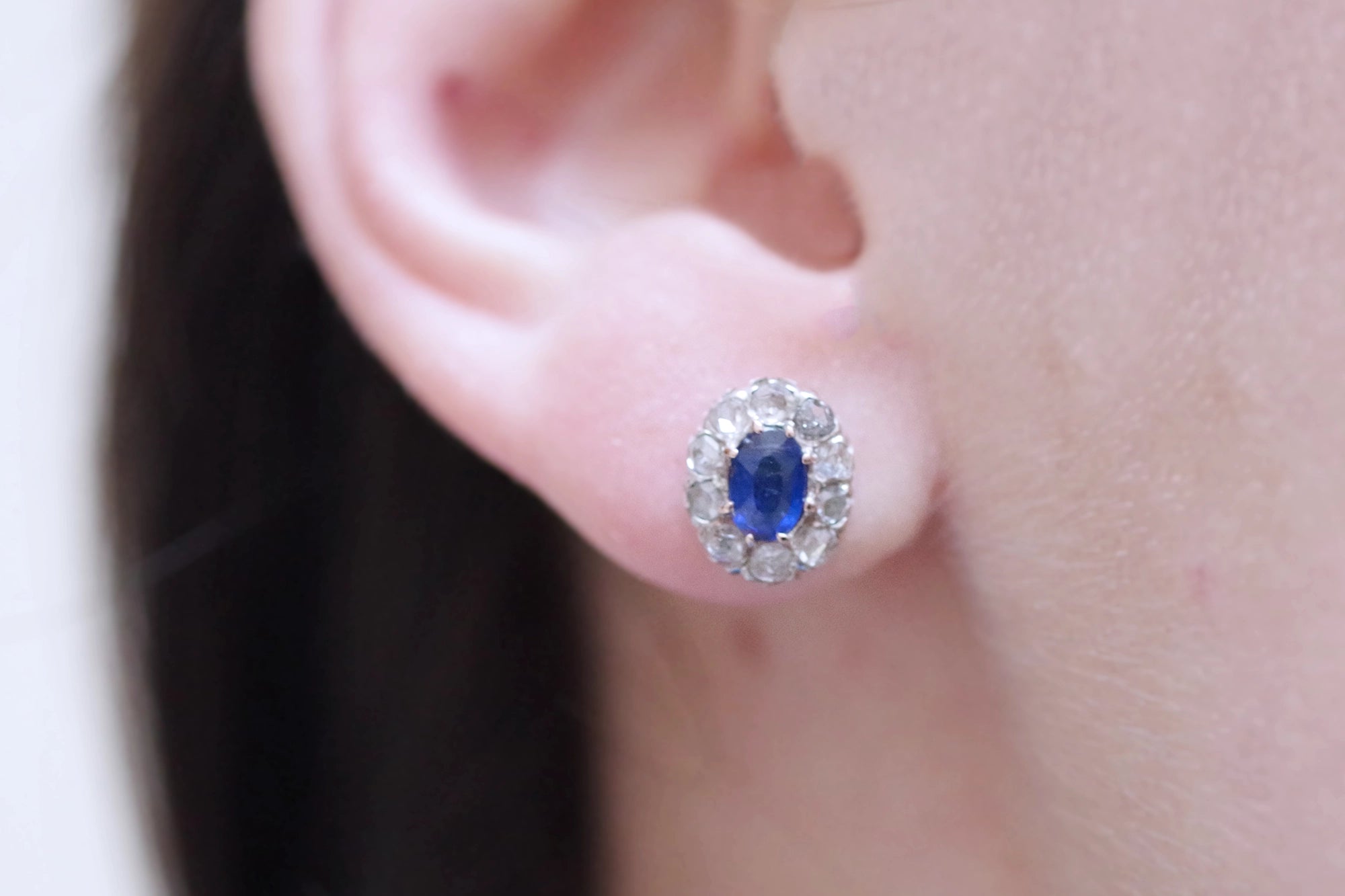 Boucles d’oreille marguerite diamants