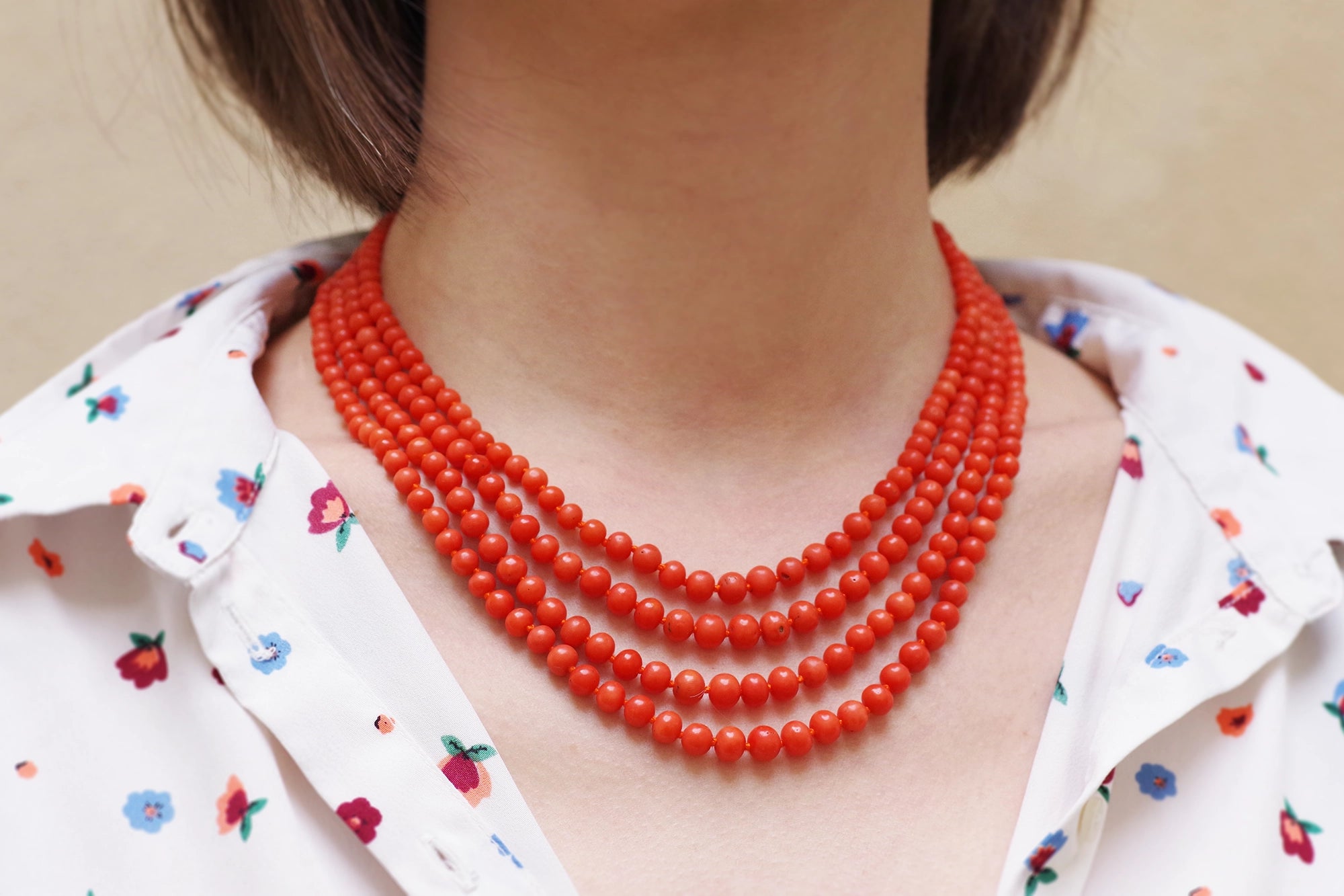 Antique gold necklace coral