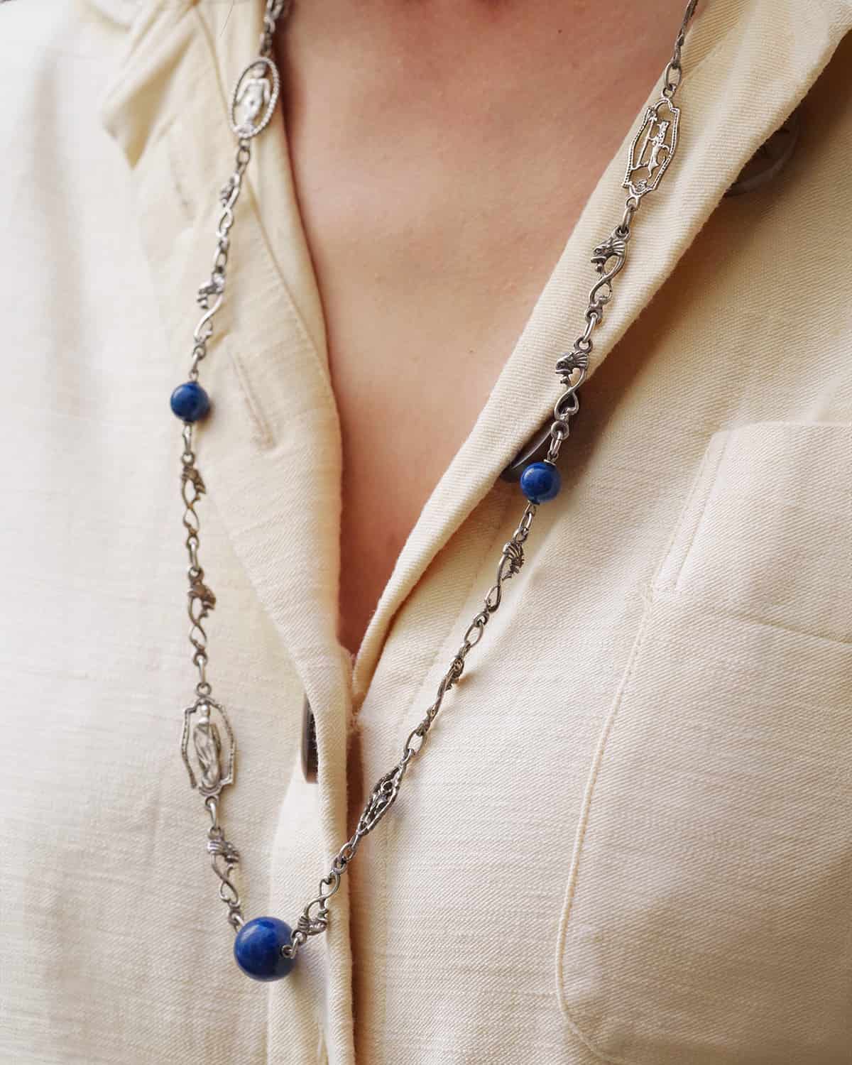 Sautoir en argent et lapis lazuli