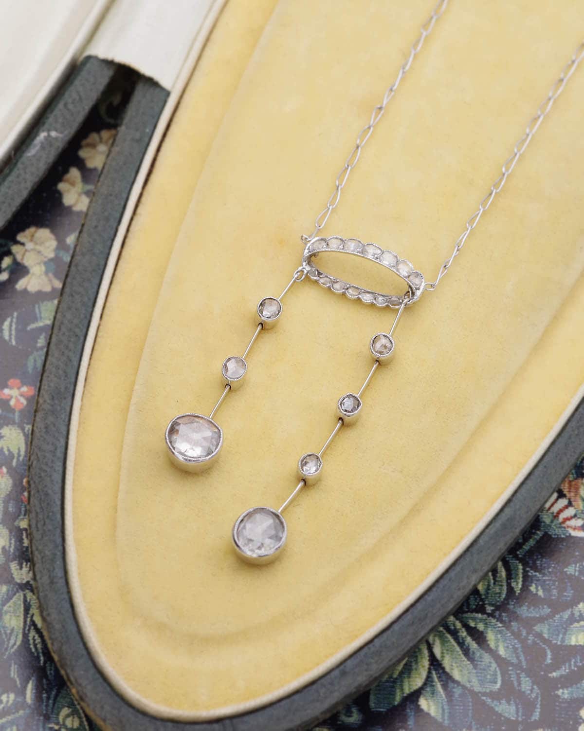Edwardian diamond necklace in platinum