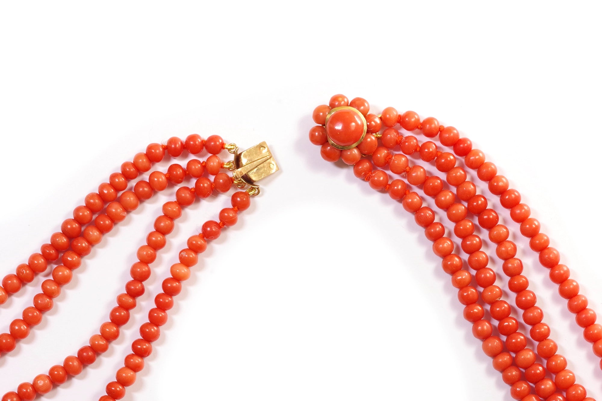 Collier sautoir perles corail