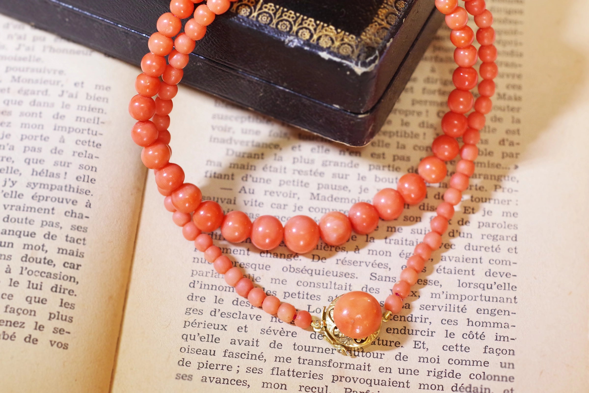 collier perles de corail en or