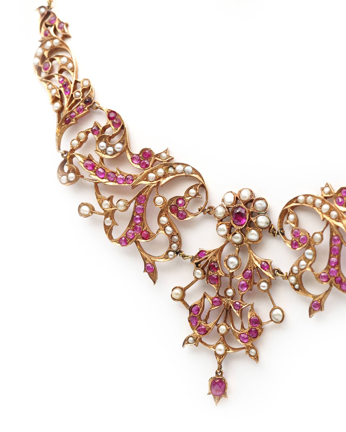 Flower ruby and pearl necklace