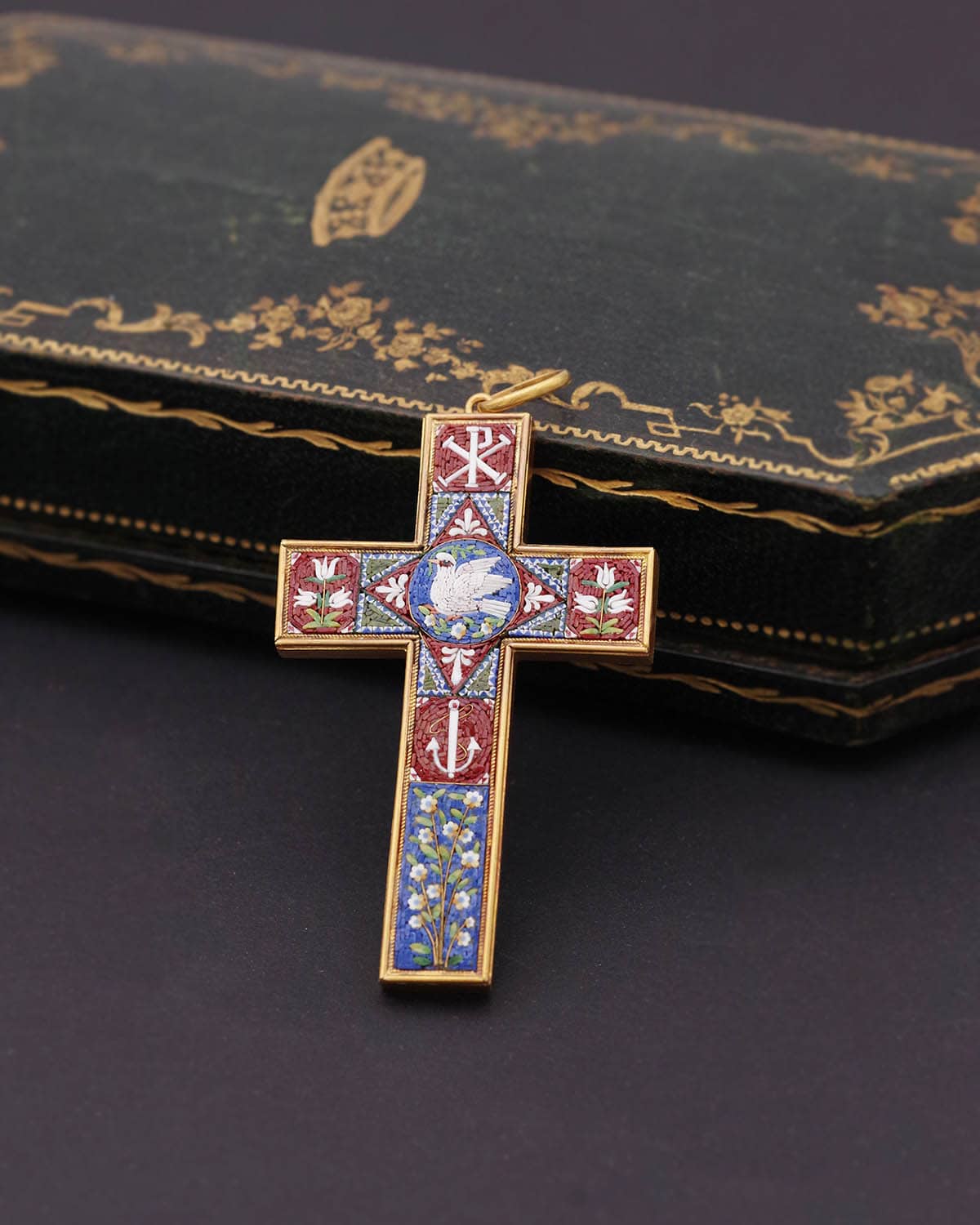 Pendentif croix mosaique en or